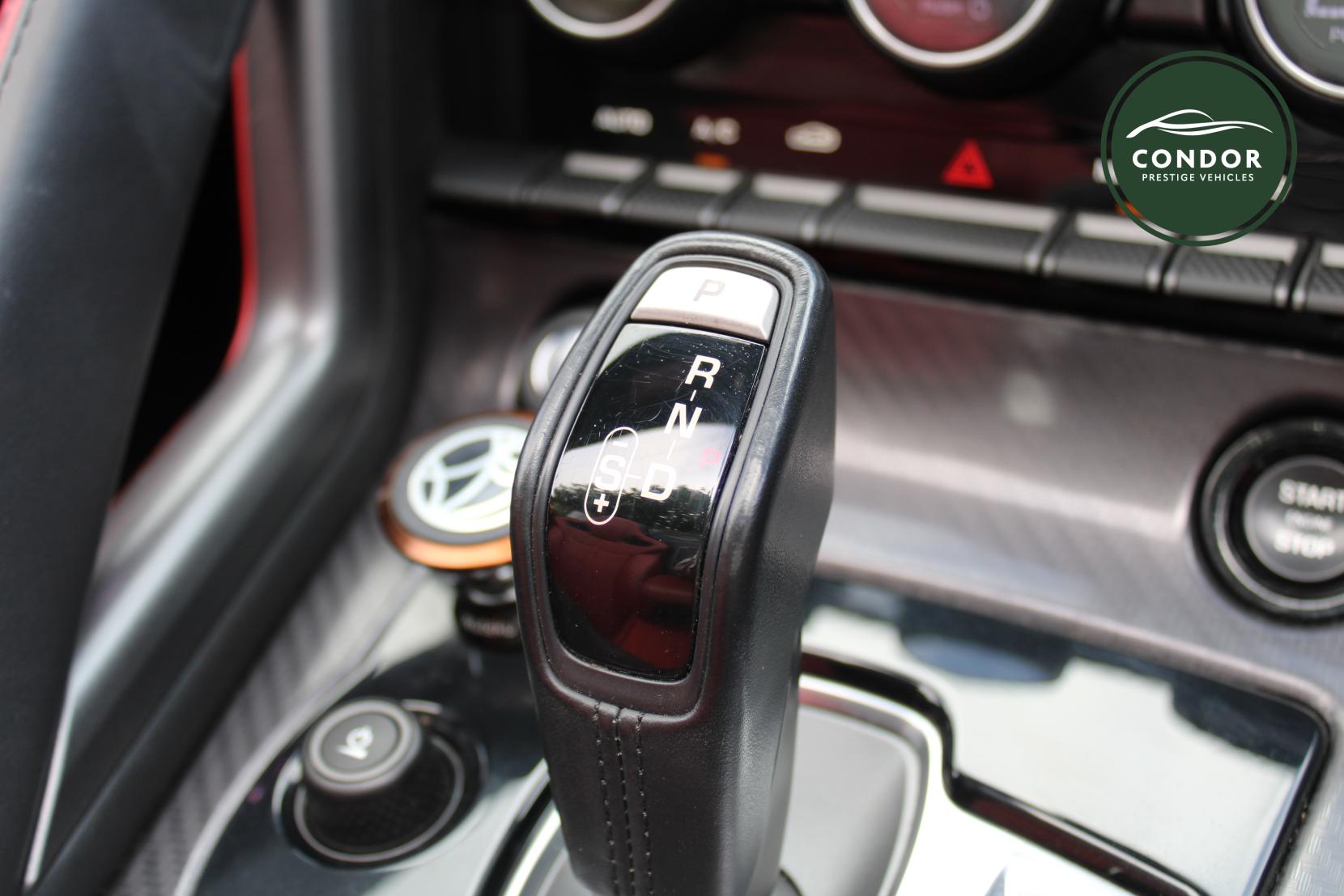 Jaguar F-Type 5.0 V8 R Convertible 2dr Petrol Auto AWD Euro 6 (s/s) (550 ps)