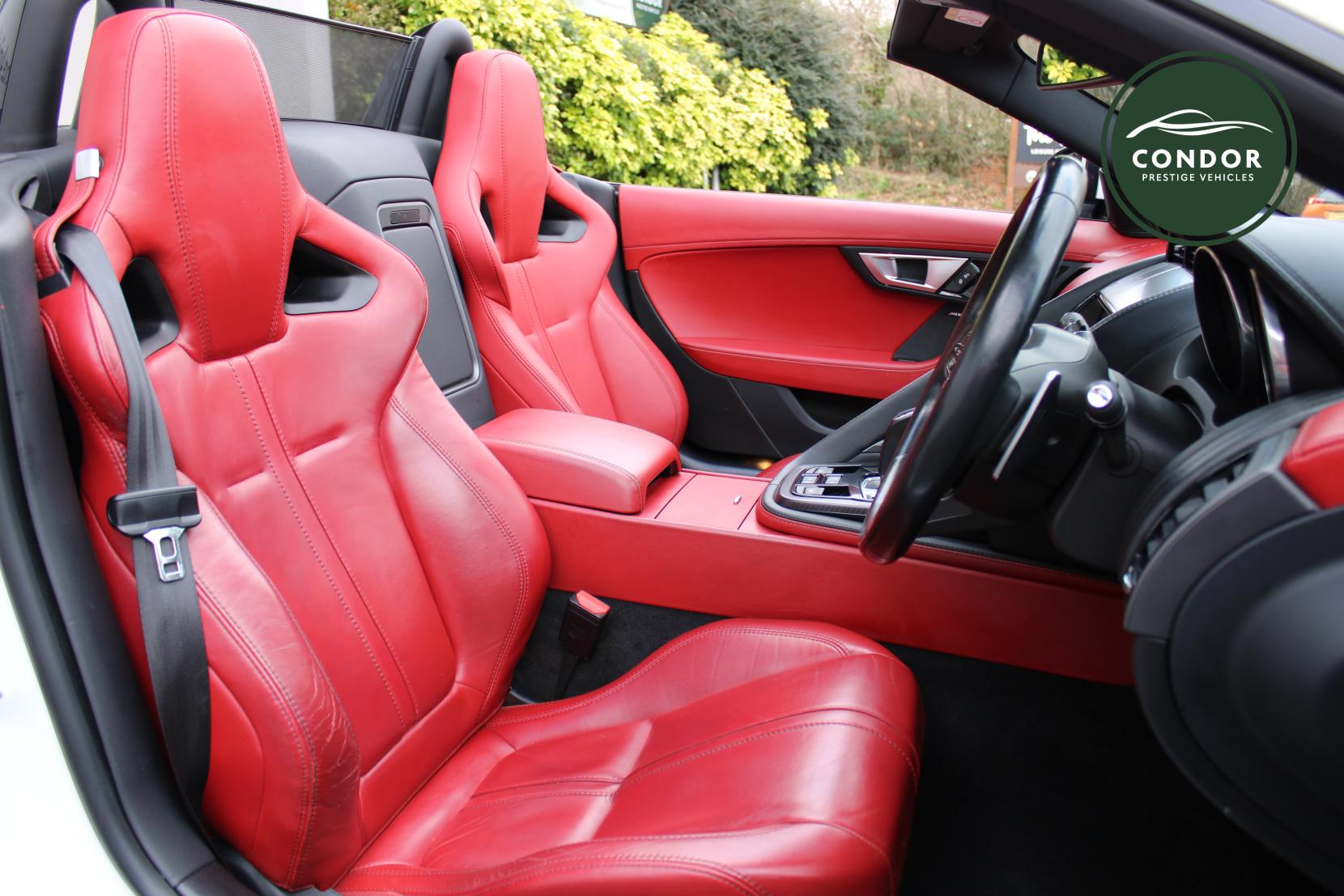 Jaguar F-Type 5.0 V8 R Convertible 2dr Petrol Auto AWD Euro 6 (s/s) (550 ps)