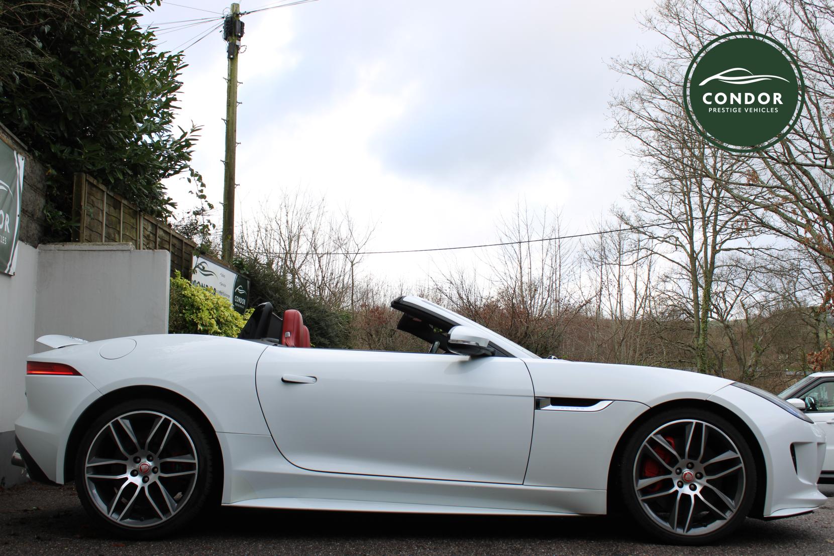 Jaguar F-Type 5.0 V8 R Convertible 2dr Petrol Auto AWD Euro 6 (s/s) (550 ps)