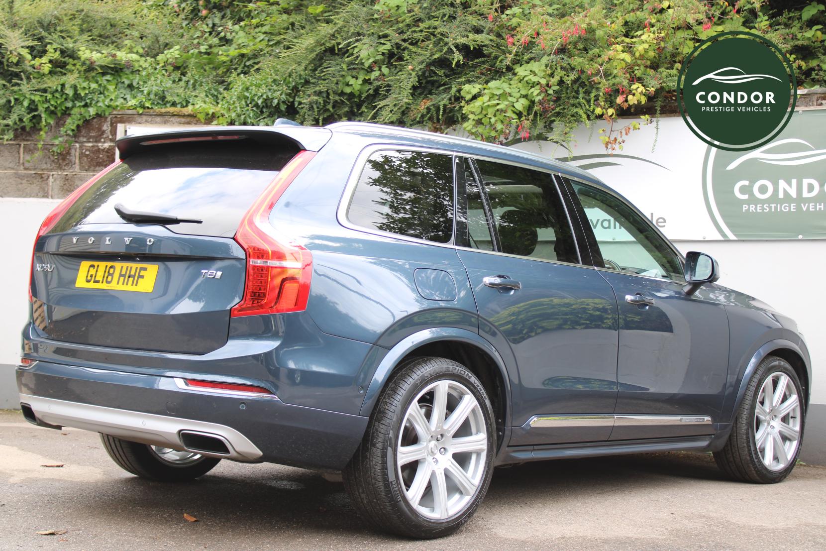 Volvo XC90 2.0h T8 Twin Engine 10.4kWh Inscription Pro SUV 5dr Petrol Plug-in Hybrid Auto 4WD Euro 6 (s/s) (407 ps)