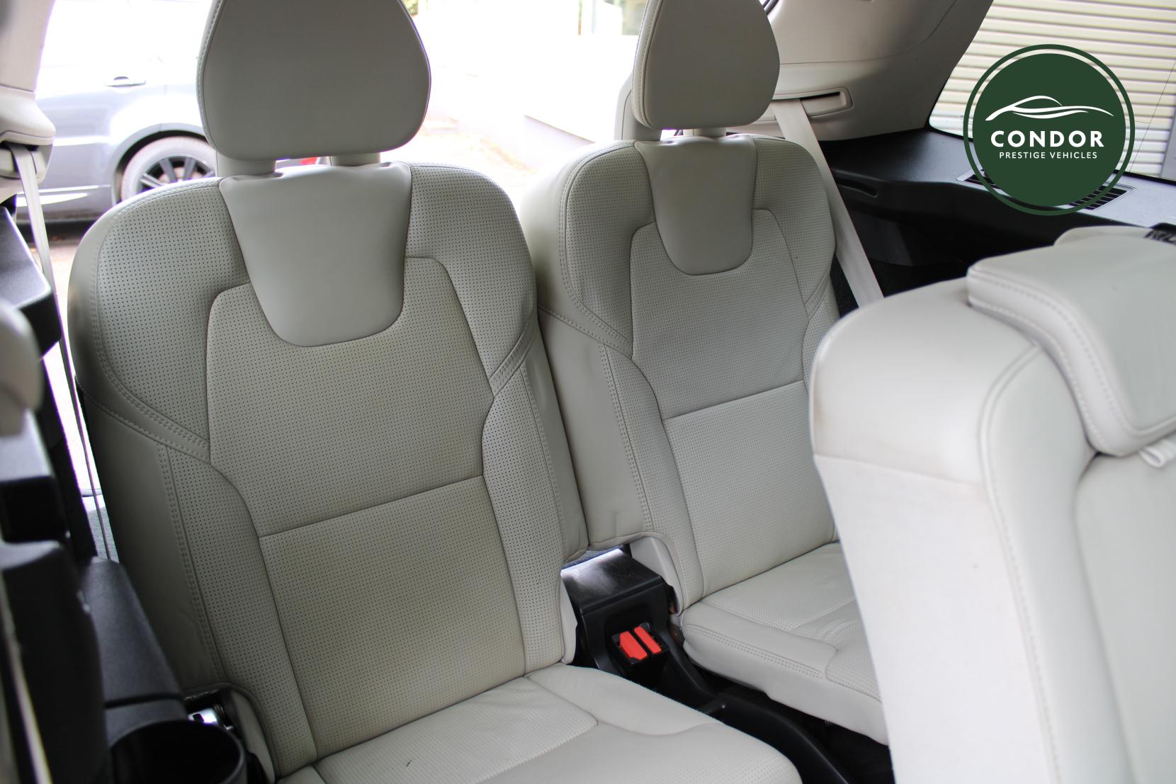 Volvo XC90 2.0h T8 Twin Engine 10.4kWh Inscription Pro SUV 5dr Petrol Plug-in Hybrid Auto 4WD Euro 6 (s/s) (407 ps)