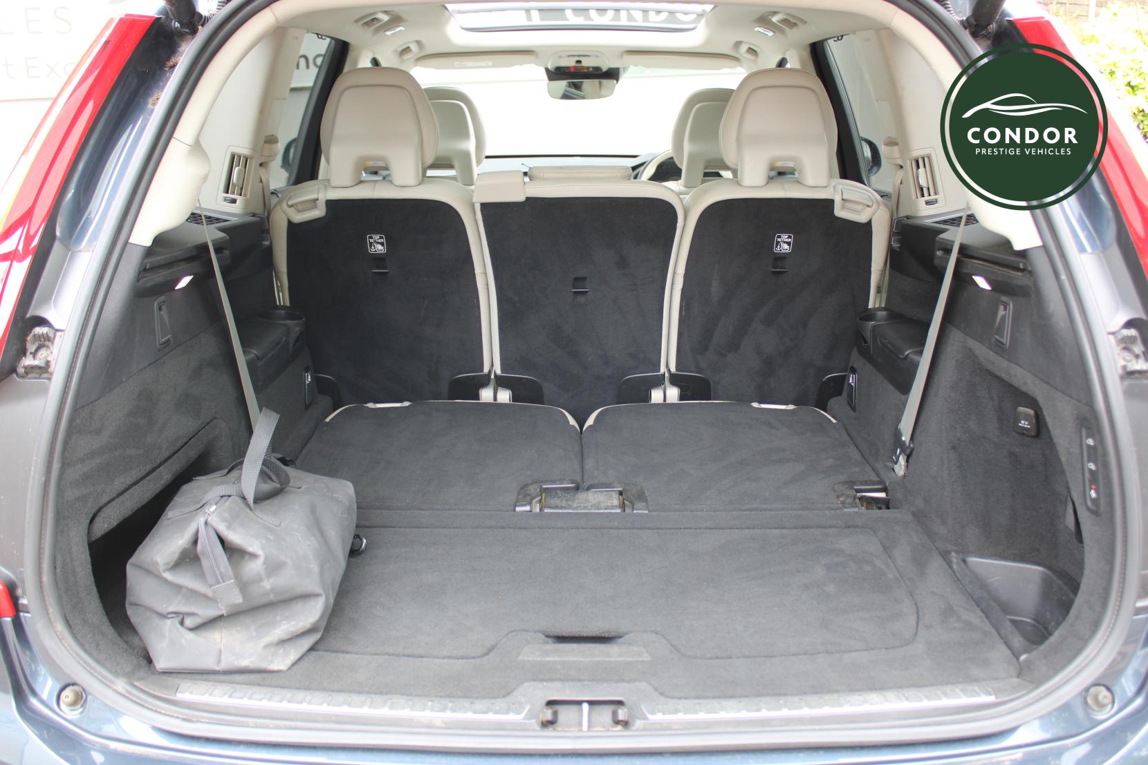 Volvo XC90 2.0h T8 Twin Engine 10.4kWh Inscription Pro SUV 5dr Petrol Plug-in Hybrid Auto 4WD Euro 6 (s/s) (407 ps)