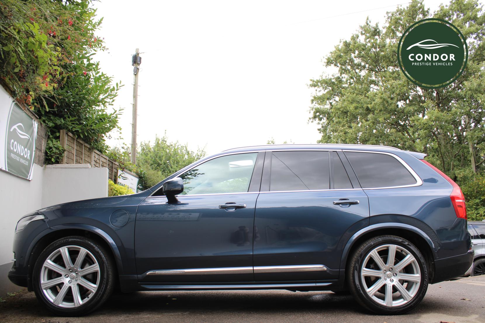 Volvo XC90 2.0h T8 Twin Engine 10.4kWh Inscription Pro SUV 5dr Petrol Plug-in Hybrid Auto 4WD Euro 6 (s/s) (407 ps)