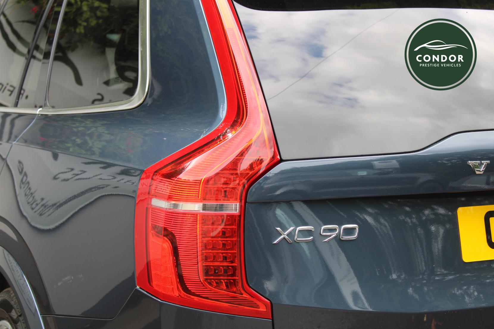 Volvo XC90 2.0h T8 Twin Engine 10.4kWh Inscription Pro SUV 5dr Petrol Plug-in Hybrid Auto 4WD Euro 6 (s/s) (407 ps)