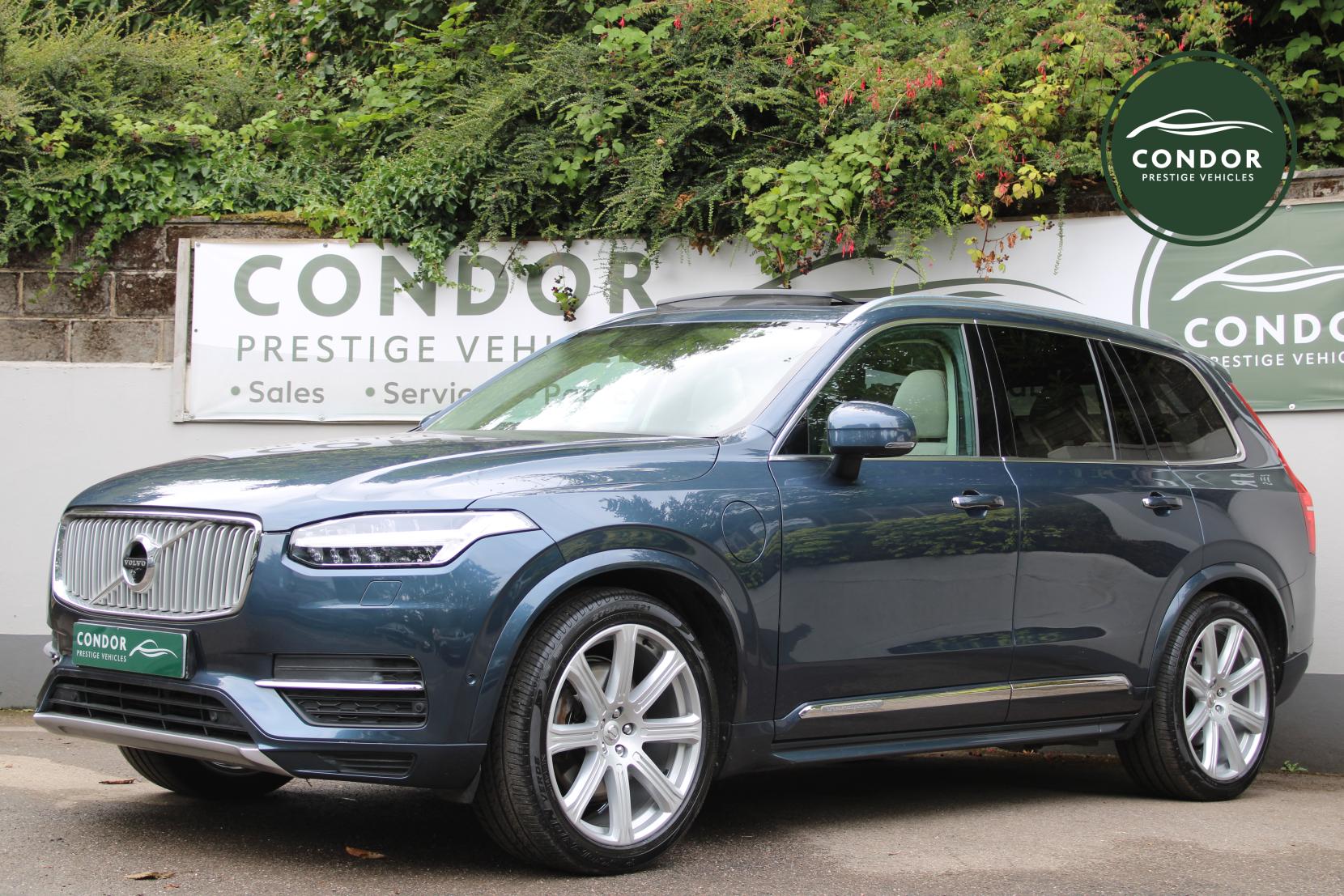 Volvo XC90 2.0h T8 Twin Engine 10.4kWh Inscription Pro SUV 5dr Petrol Plug-in Hybrid Auto 4WD Euro 6 (s/s) (407 ps)
