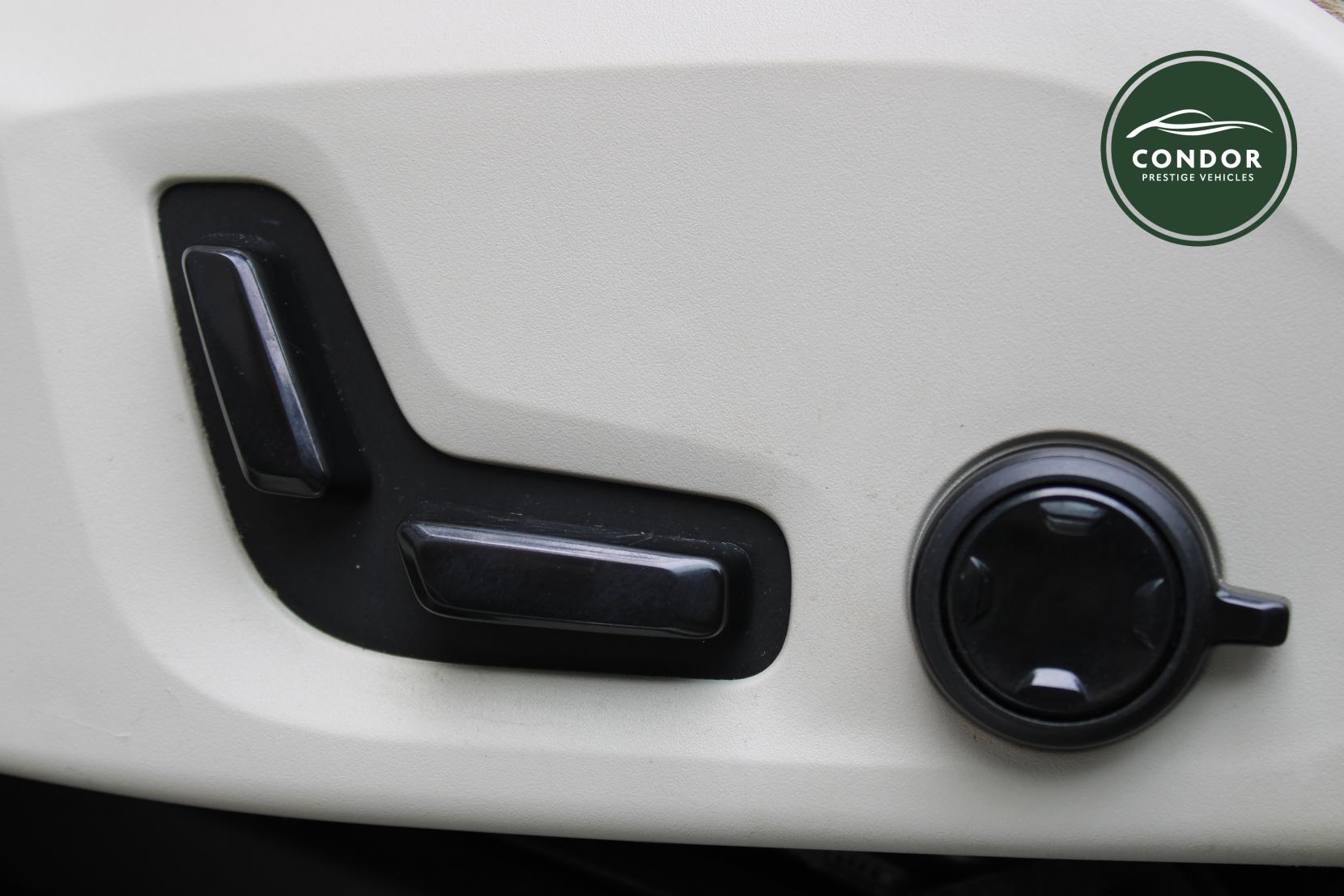 Volvo XC90 2.0h T8 Twin Engine 10.4kWh Inscription Pro SUV 5dr Petrol Plug-in Hybrid Auto 4WD Euro 6 (s/s) (407 ps)