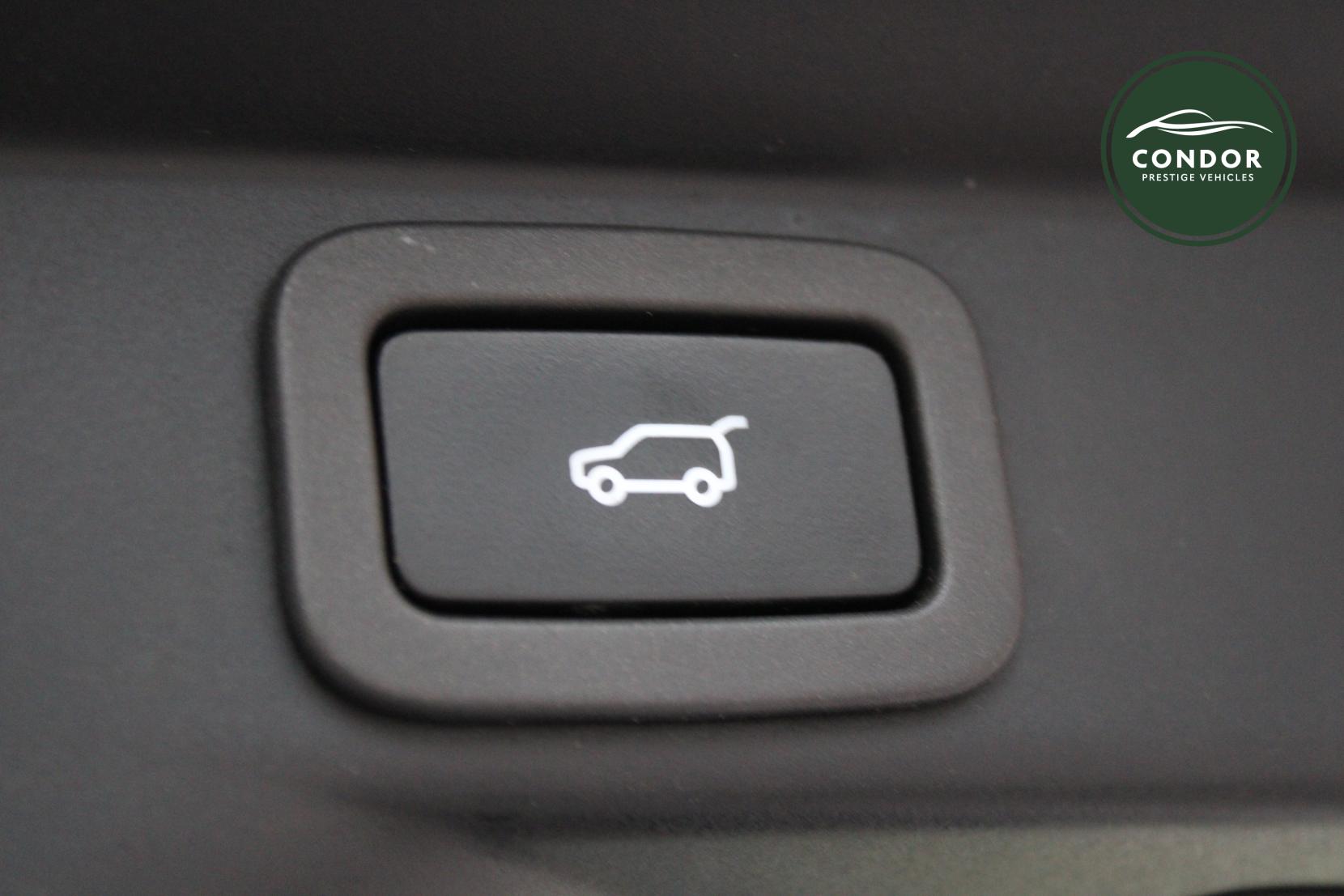 Land Rover Range Rover Sport 3.0 SD V6 HSE SUV 5dr Diesel Auto 4WD Euro 6 (s/s) (306 ps)