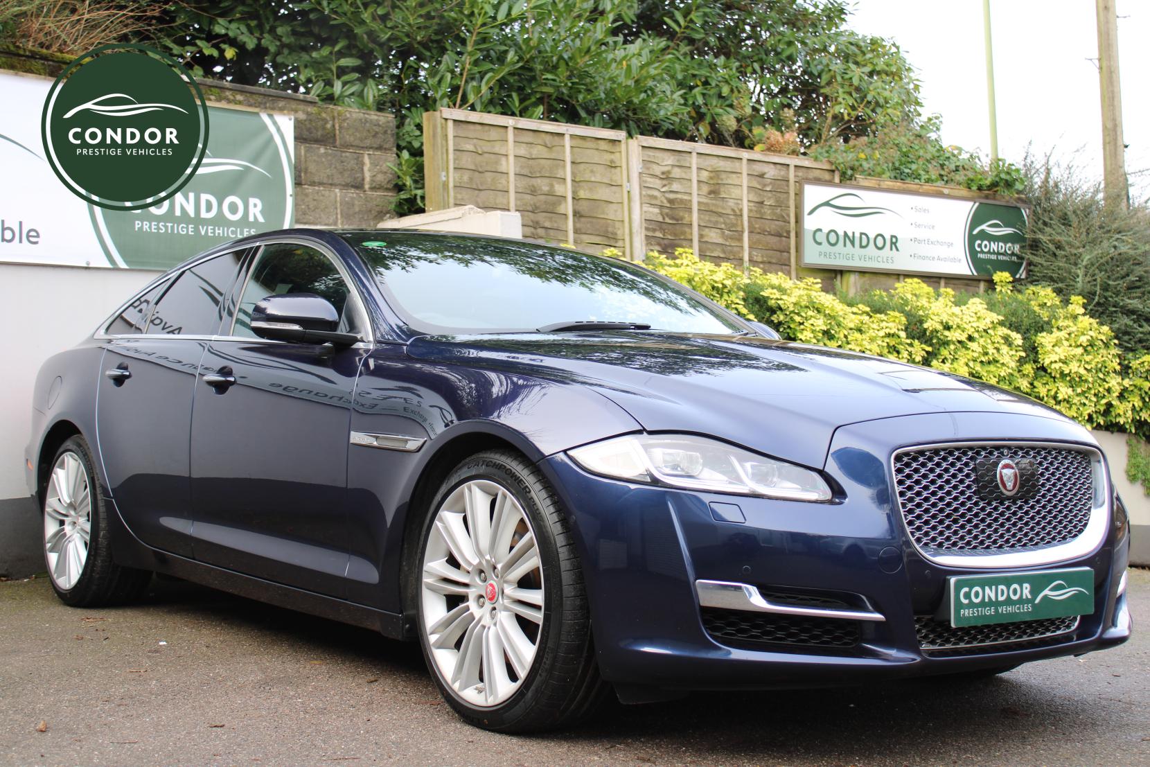 Jaguar XJ 3.0d V6 Portfolio Saloon 4dr Diesel Auto Euro 6 (s/s) (300 ps)