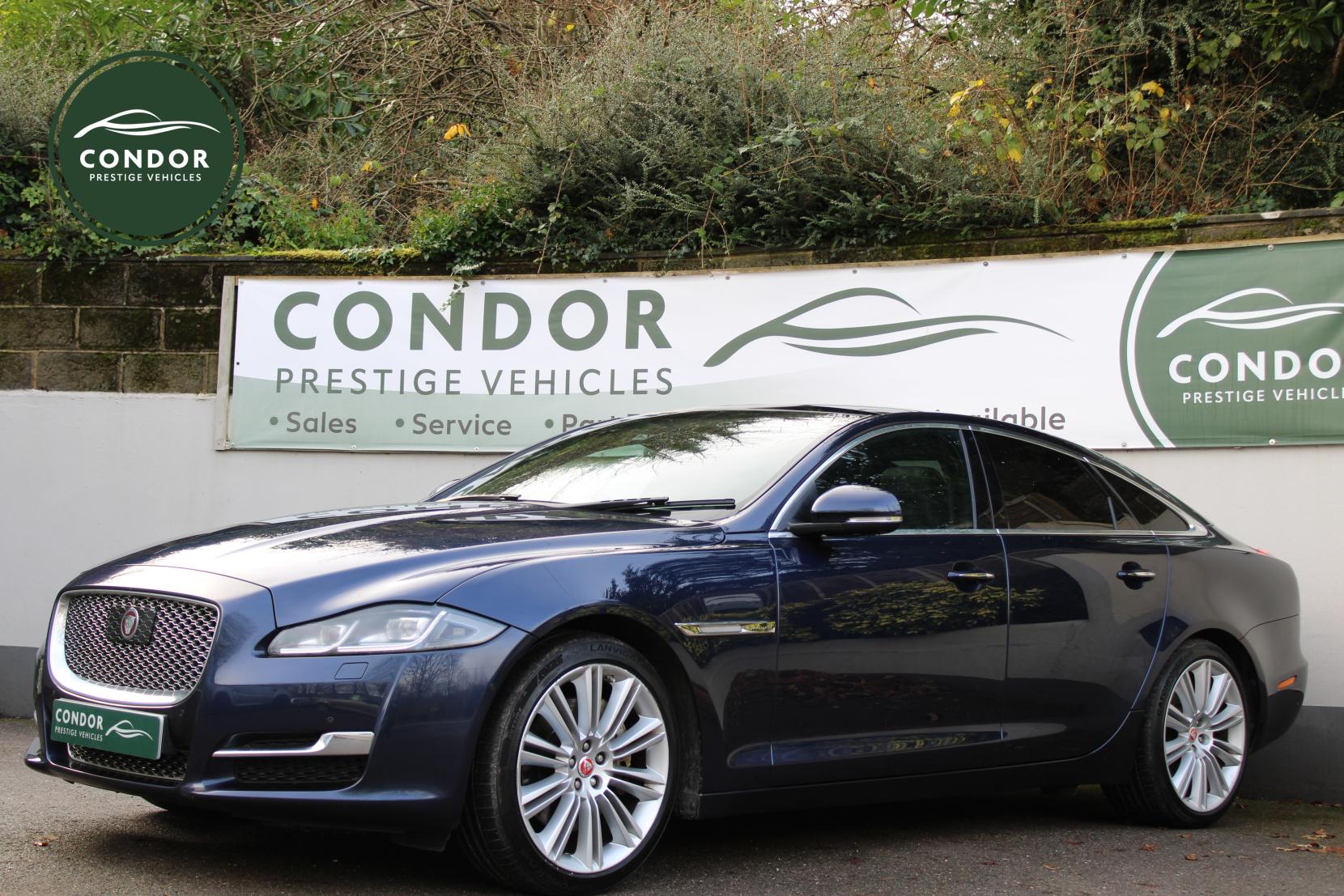 Jaguar XJ 3.0d V6 Portfolio Saloon 4dr Diesel Auto Euro 6 (s/s) (300 ps)