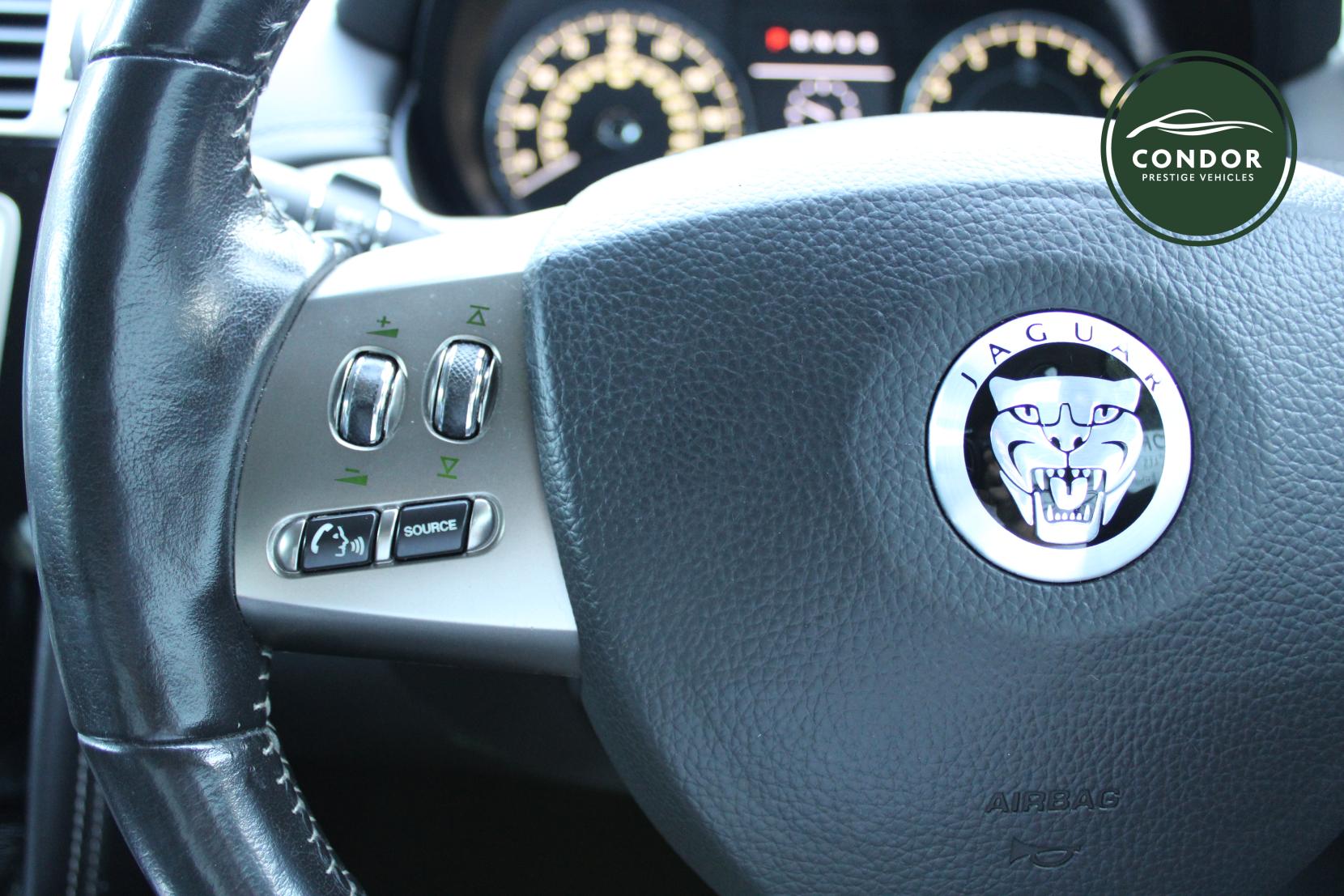 Jaguar XK 5.0 V8 Portfolio Coupe 2dr Petrol Auto Euro 5 (385 ps)