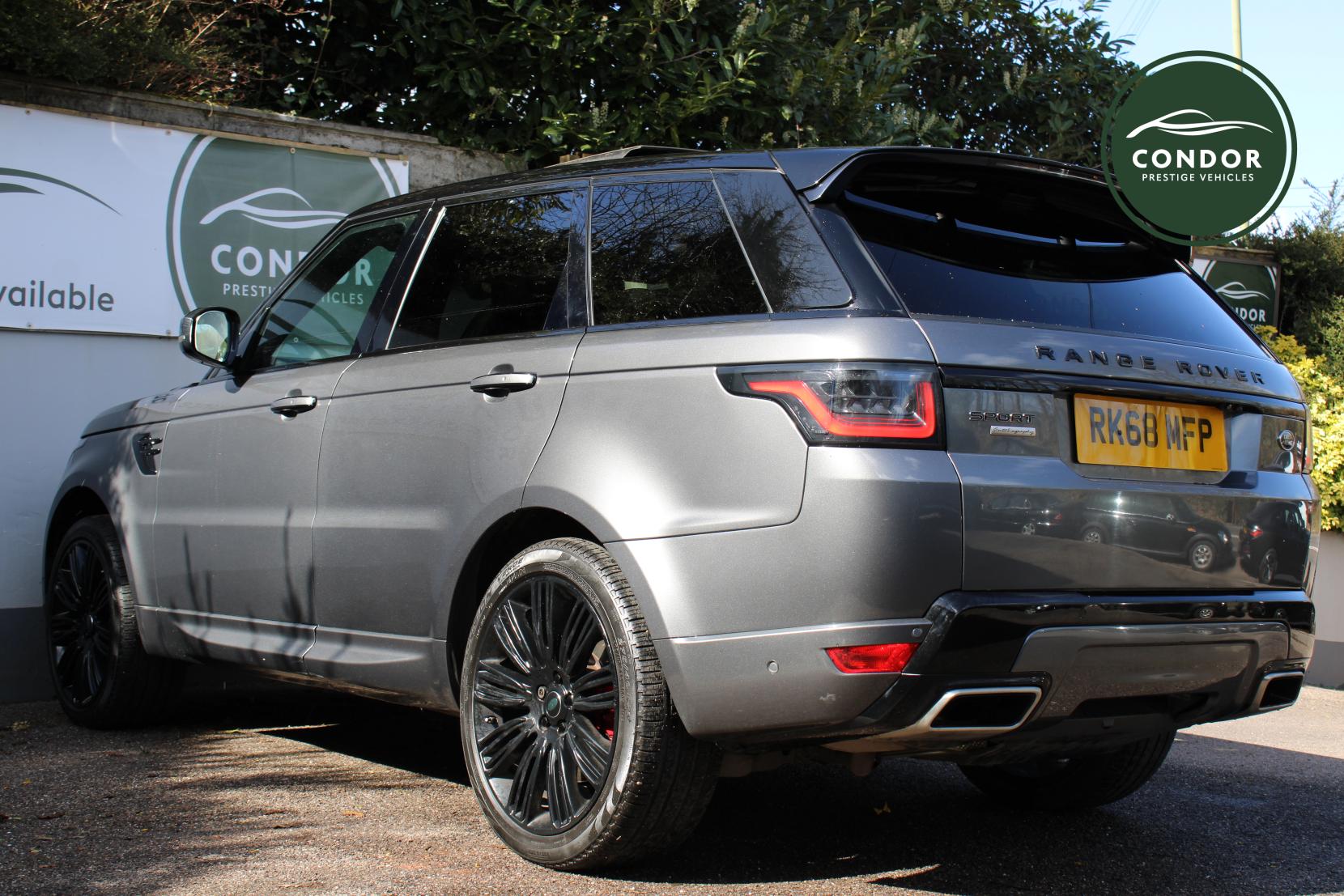 Land Rover Range Rover Sport 4.4 SD V8 Autobiography Dynamic SUV 5dr Diesel Auto 4WD Euro 6 (s/s) (339 ps)