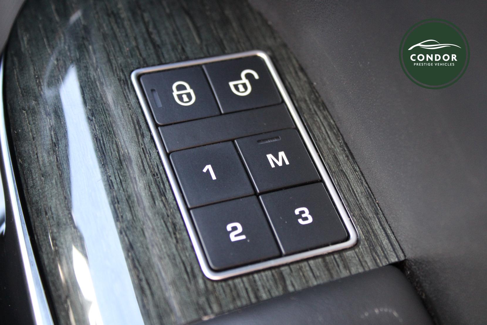 Land Rover Range Rover Sport 4.4 SD V8 Autobiography Dynamic SUV 5dr Diesel Auto 4WD Euro 6 (s/s) (339 ps)