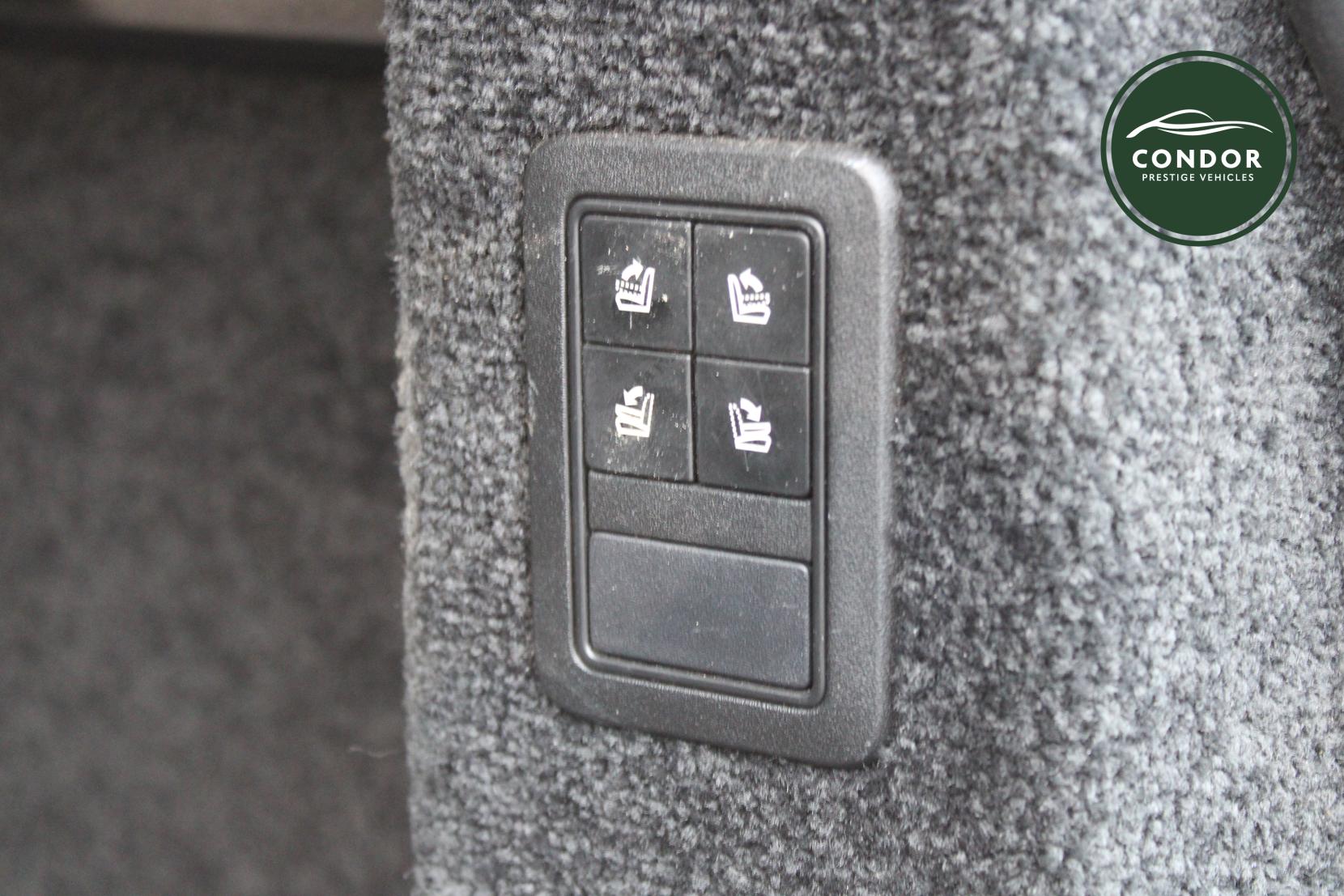 Land Rover Range Rover 4.4 SD V8 Autobiography SUV 5dr Diesel Auto 4WD Euro 5 (339 ps)