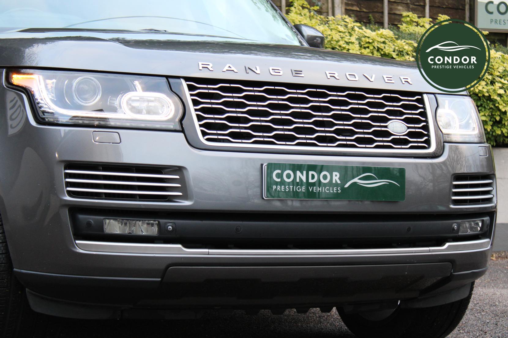 Land Rover Range Rover 4.4 SD V8 Autobiography SUV 5dr Diesel Auto 4WD Euro 5 (339 ps)