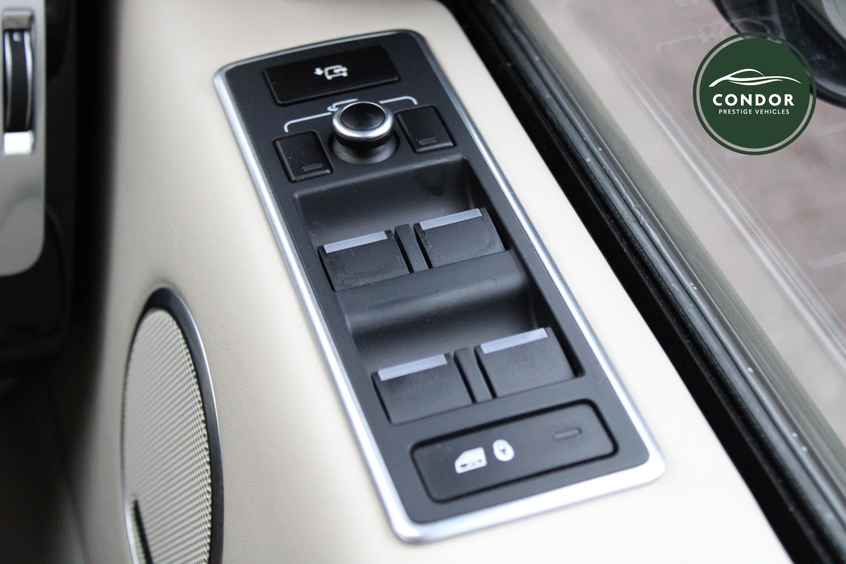 Land Rover Range Rover 4.4 SD V8 Autobiography SUV 5dr Diesel Auto 4WD Euro 5 (339 ps)