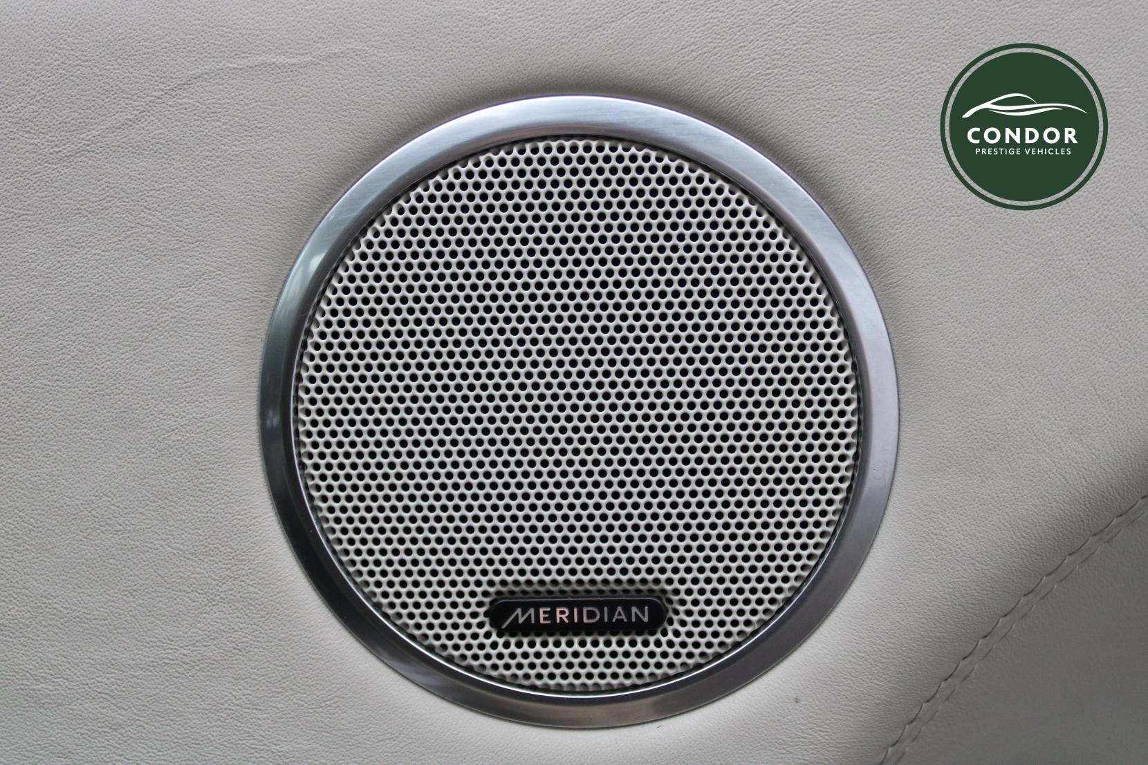 Land Rover Range Rover 4.4 SD V8 Autobiography SUV 5dr Diesel Auto 4WD Euro 5 (339 ps)