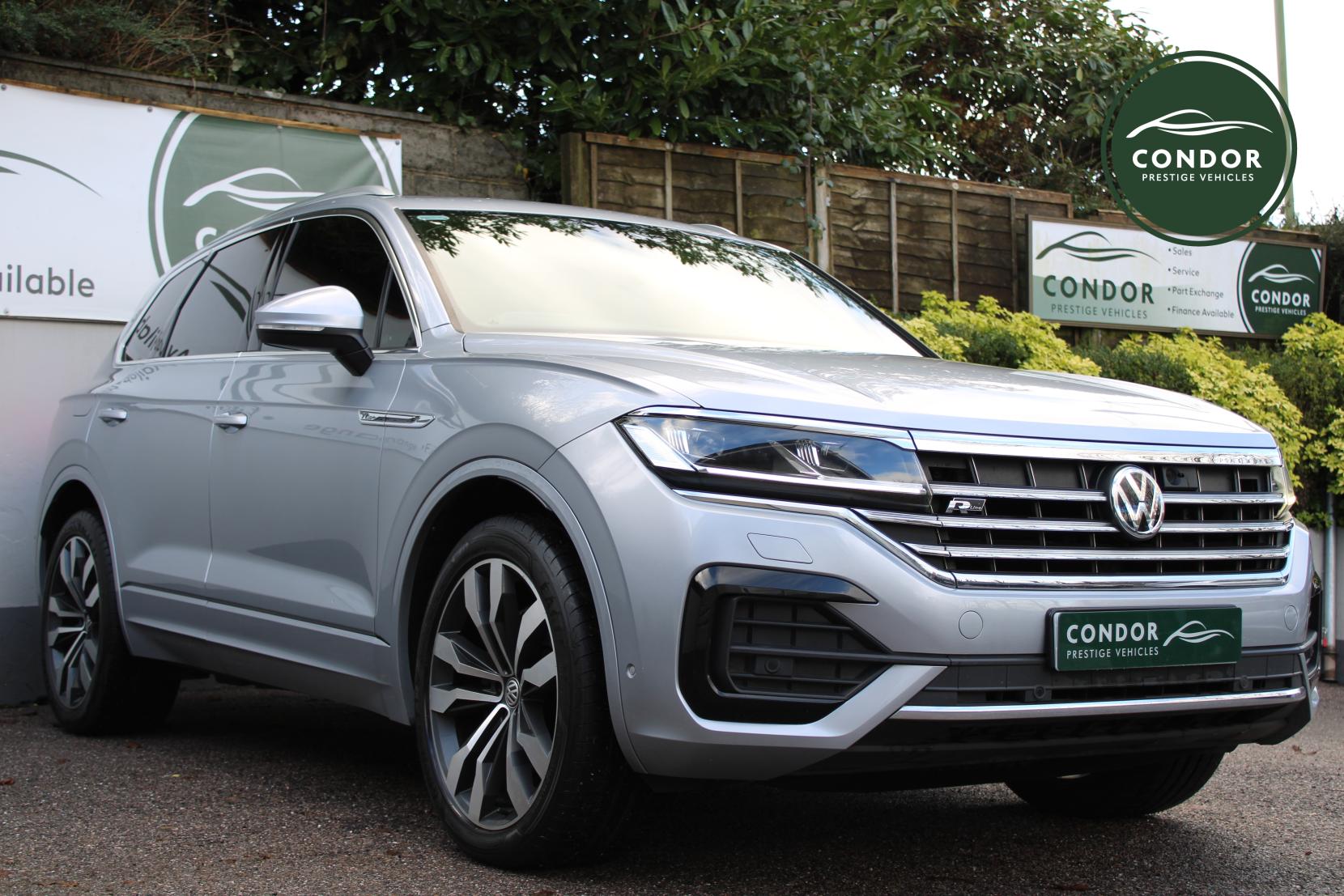 Volkswagen Touareg 3.0 TDI V6 R-Line Tech SUV 5dr Diesel Tiptronic 4Motion Euro 6 (s/s) (286 ps)