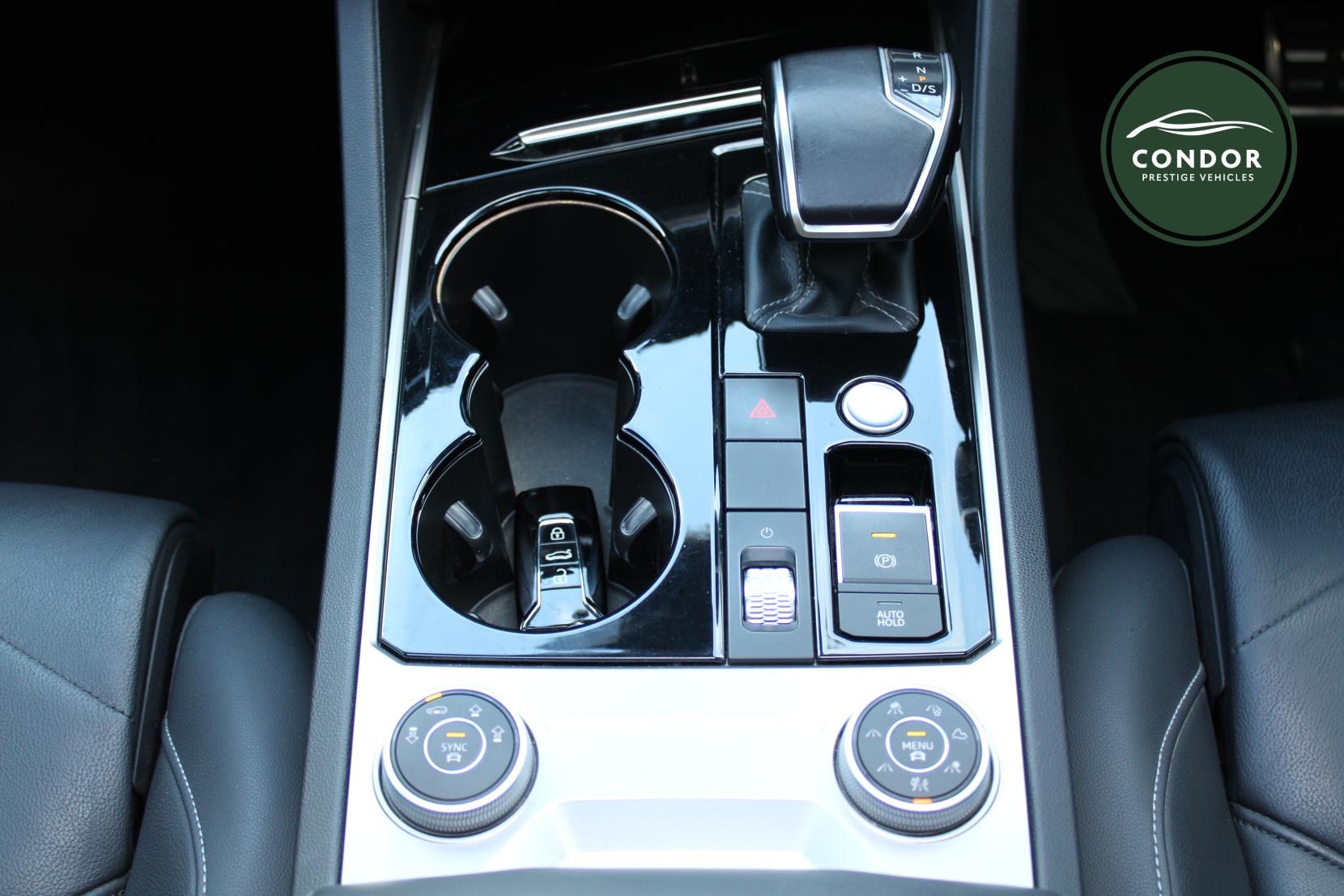 Volkswagen Touareg 3.0 TDI V6 R-Line Tech SUV 5dr Diesel Tiptronic 4Motion Euro 6 (s/s) (286 ps)