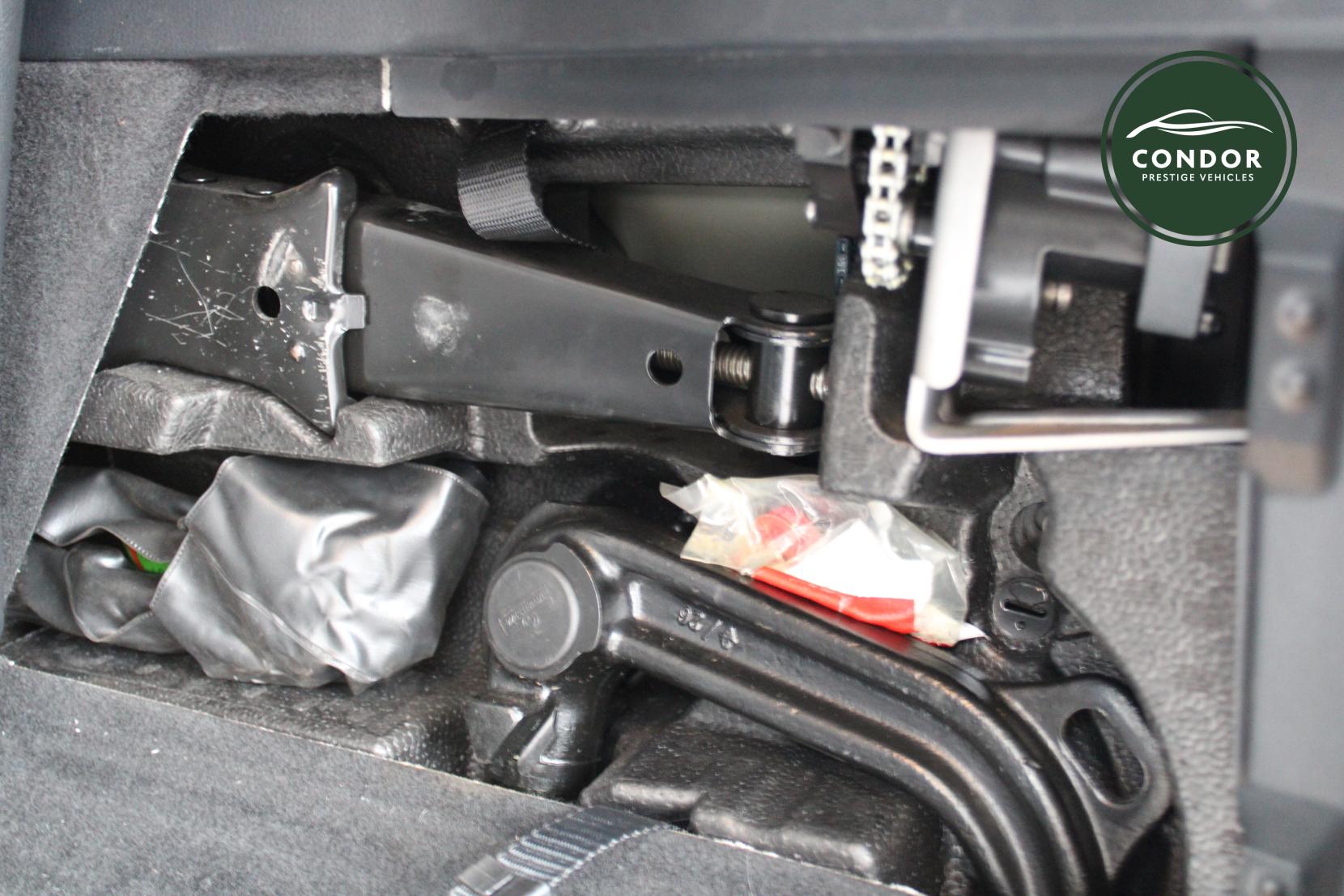 Mercedes-Benz V Class 2.2 V250d AMG Line MPV 5dr Diesel G-Tronic+ Euro 6 (s/s) 8 Seat LWB (190 ps)