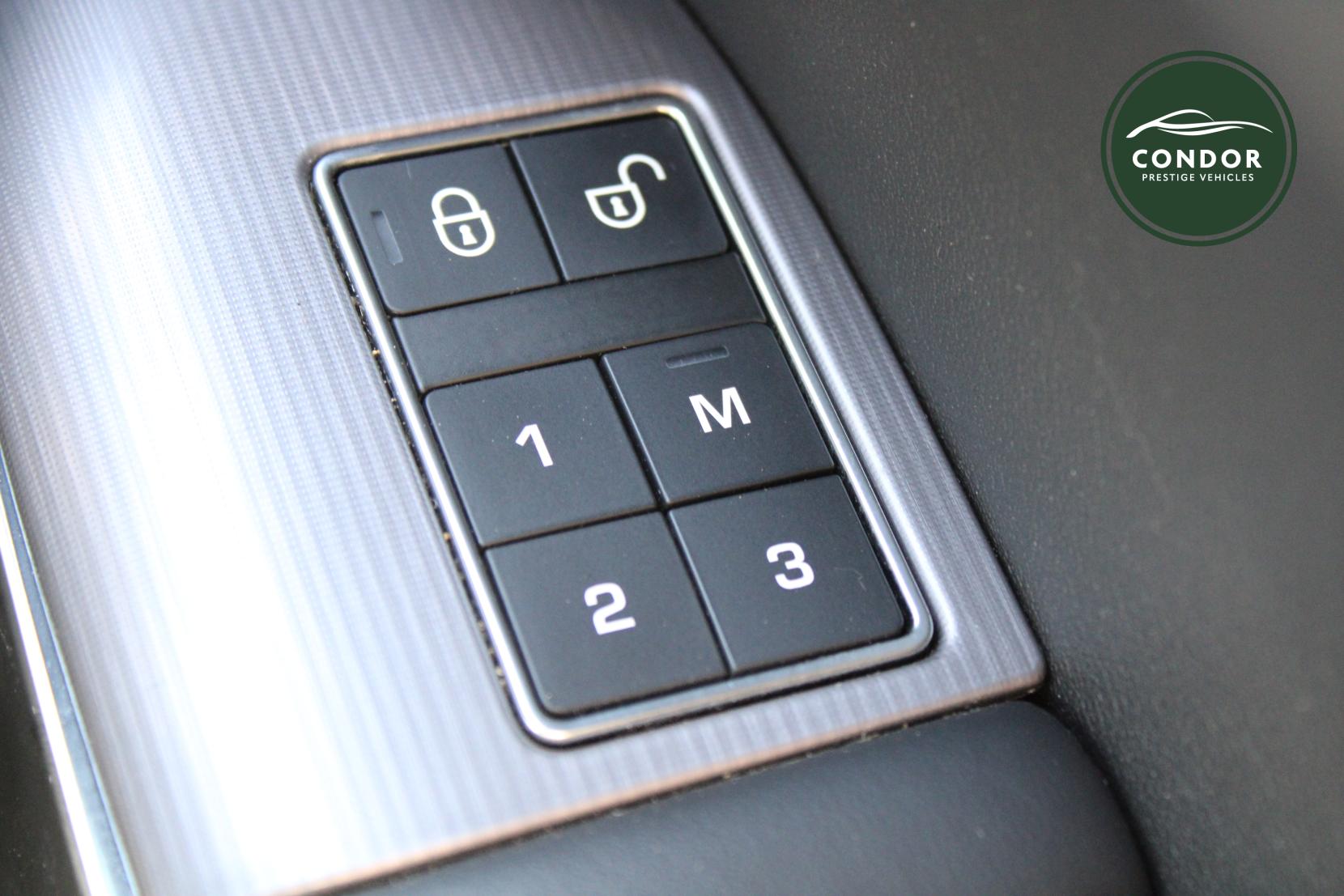 Land Rover Range Rover Sport 3.0 SD V6 HSE SUV 5dr Diesel Auto 4WD Euro 6 (s/s) (306 ps)