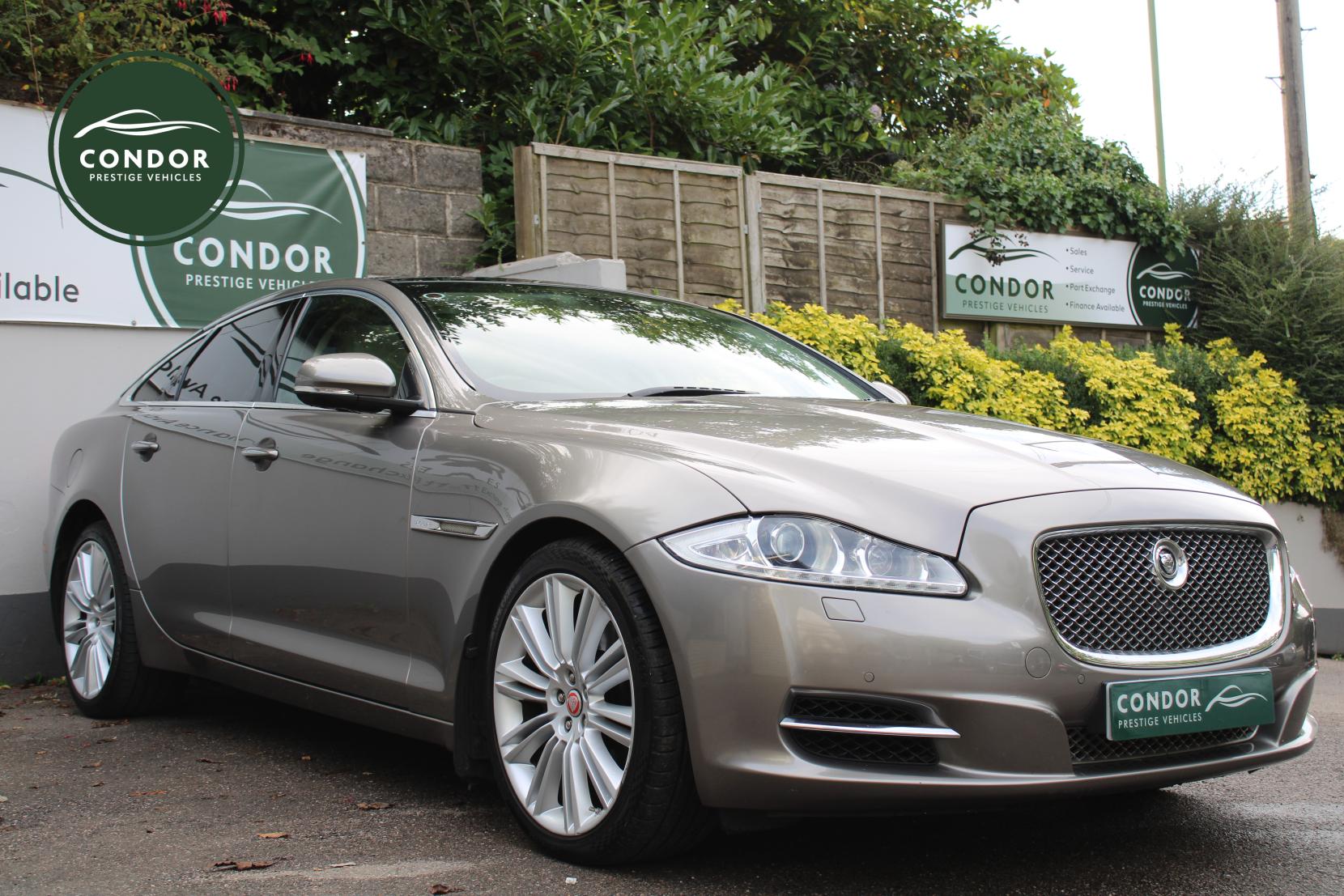 Jaguar XJ 3.0d V6 Portfolio Saloon 4dr Diesel Auto Euro 5 (275 ps)