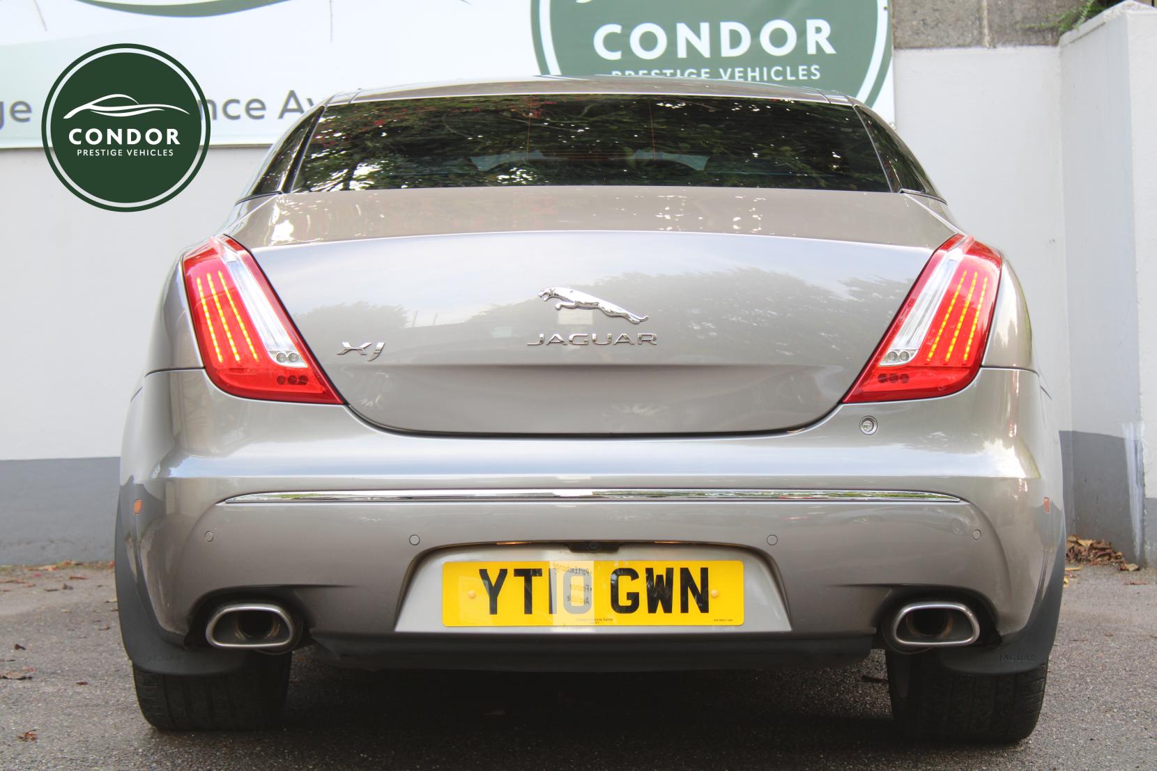 Jaguar XJ 3.0d V6 Portfolio Saloon 4dr Diesel Auto Euro 5 (275 ps)