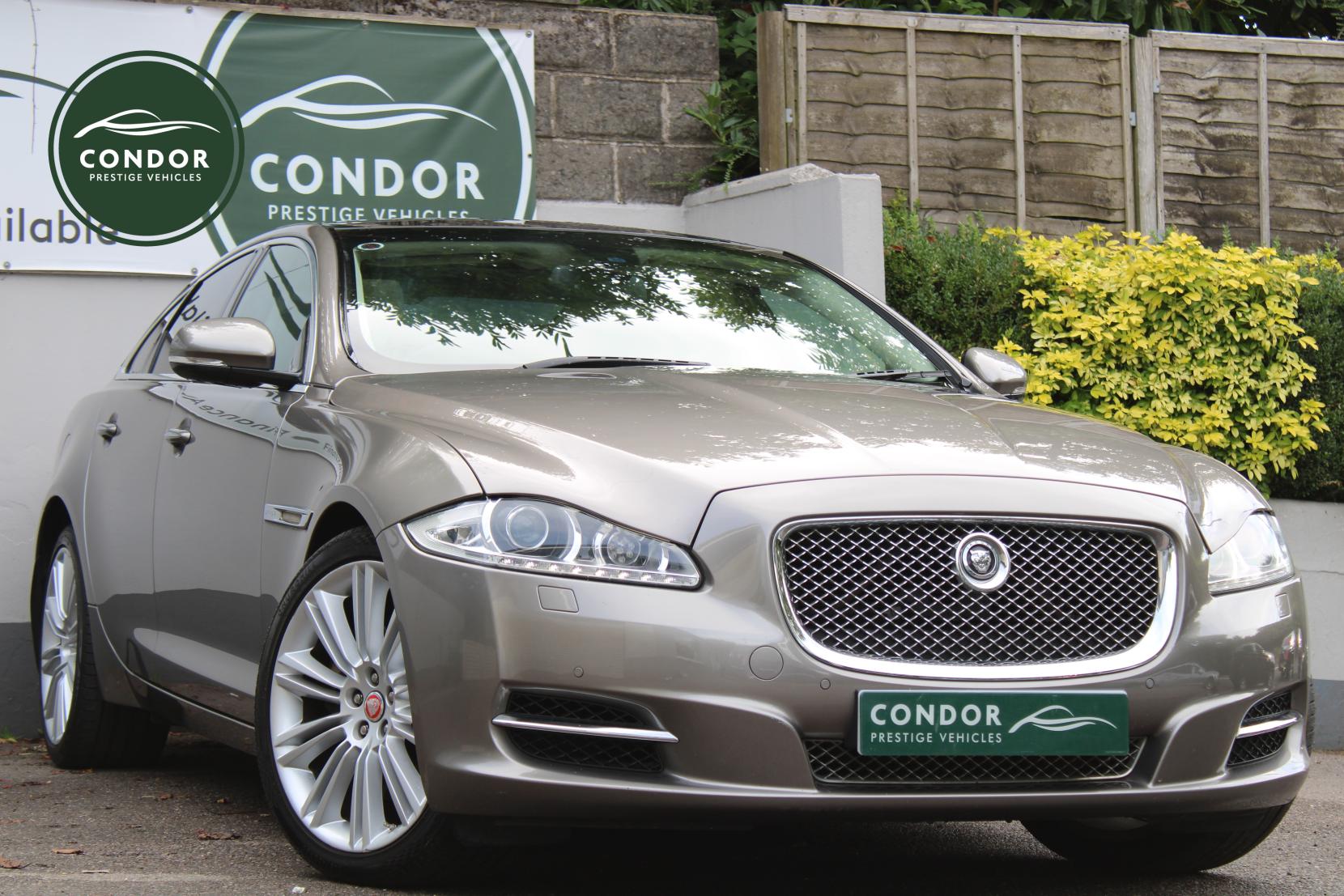 Jaguar XJ 3.0d V6 Portfolio Saloon 4dr Diesel Auto Euro 5 (275 ps)