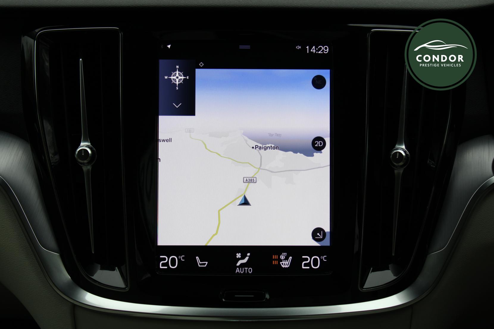 Volvo V60 Cross Country 2.0 T5 Plus Estate 5dr Petrol Auto AWD Euro 6 (s/s) (250 ps)