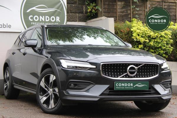Volvo V60 Cross Country 2.0 T5 Plus Estate 5dr Petrol Auto AWD Euro 6 (s/s) (250 ps)