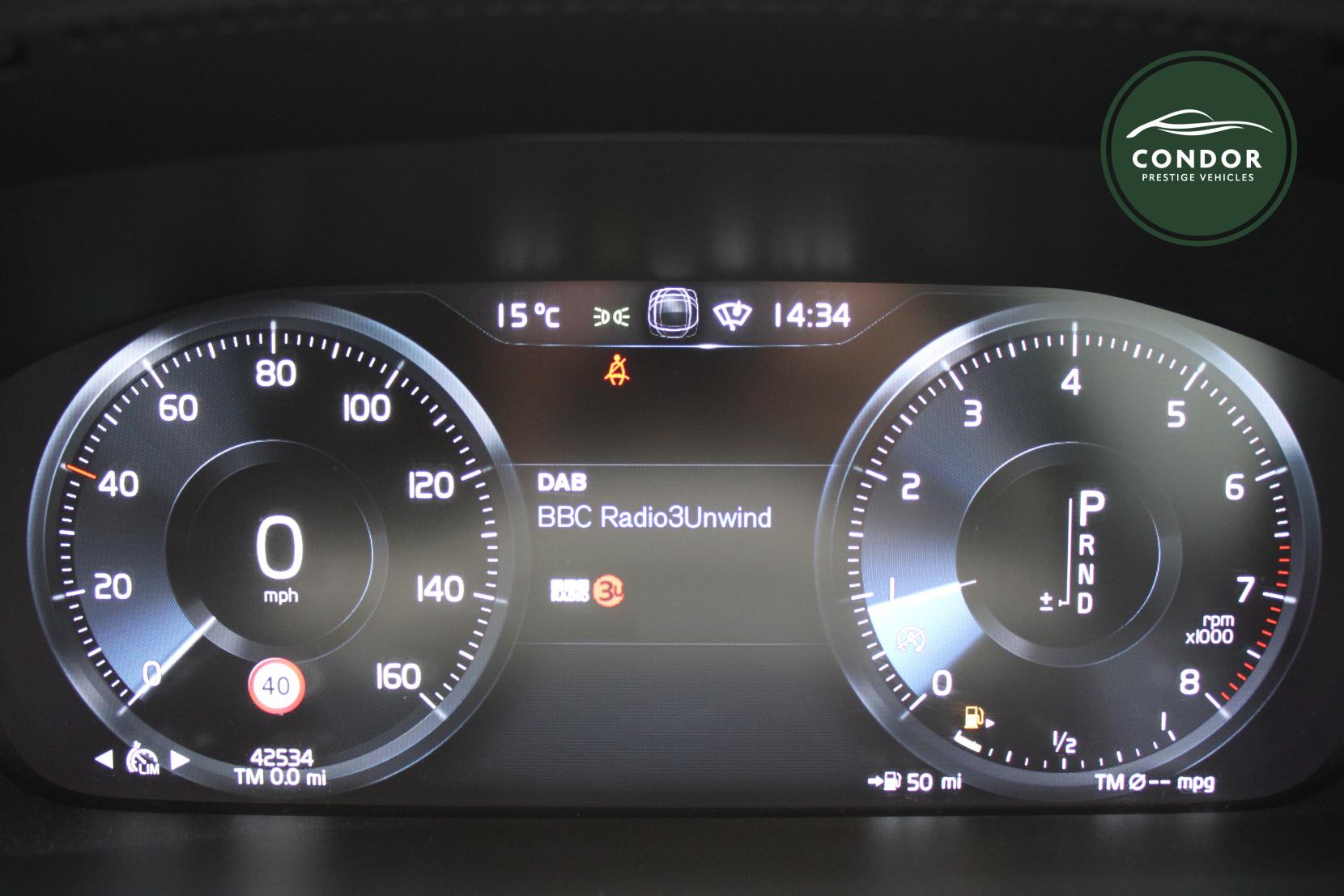 Volvo V60 Cross Country 2.0 T5 Plus Estate 5dr Petrol Auto AWD Euro 6 (s/s) (250 ps)