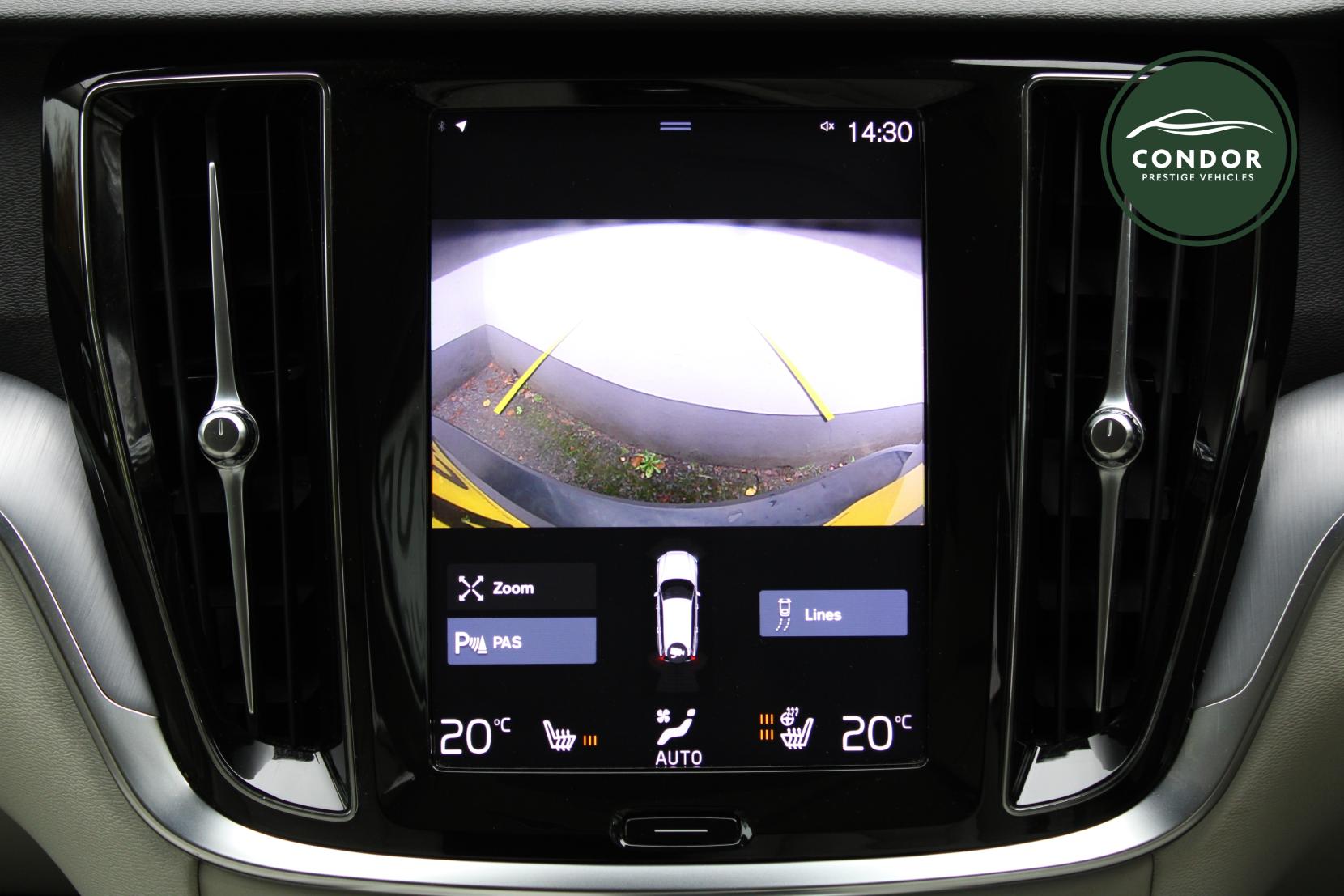 Volvo V60 Cross Country 2.0 T5 Plus Estate 5dr Petrol Auto AWD Euro 6 (s/s) (250 ps)