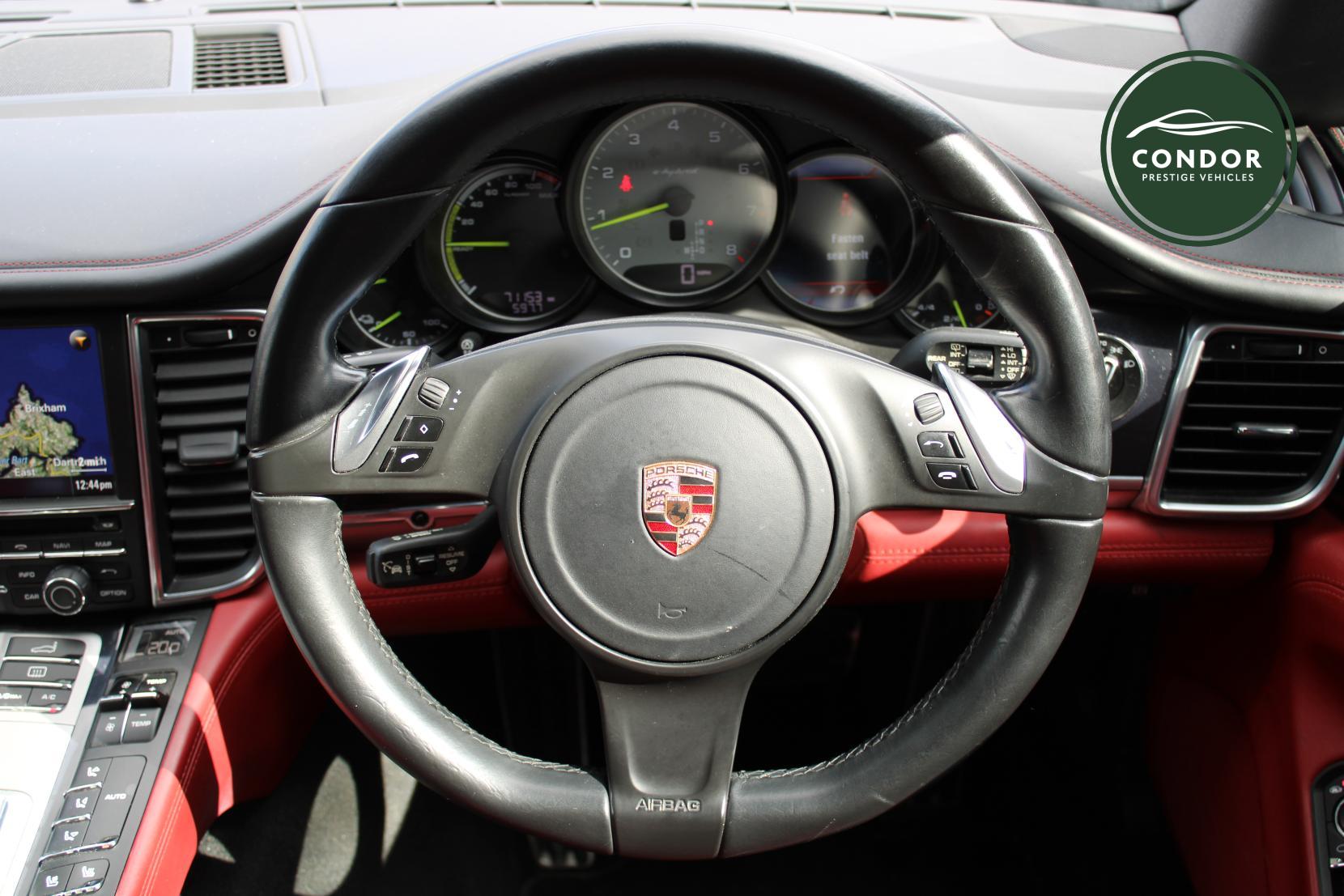 Porsche Panamera 3.0 V6 E-Hybrid S Hatchback 5dr Petrol Plug-in Hybrid TiptronicS Euro 5 (s/s) (416 ps)
