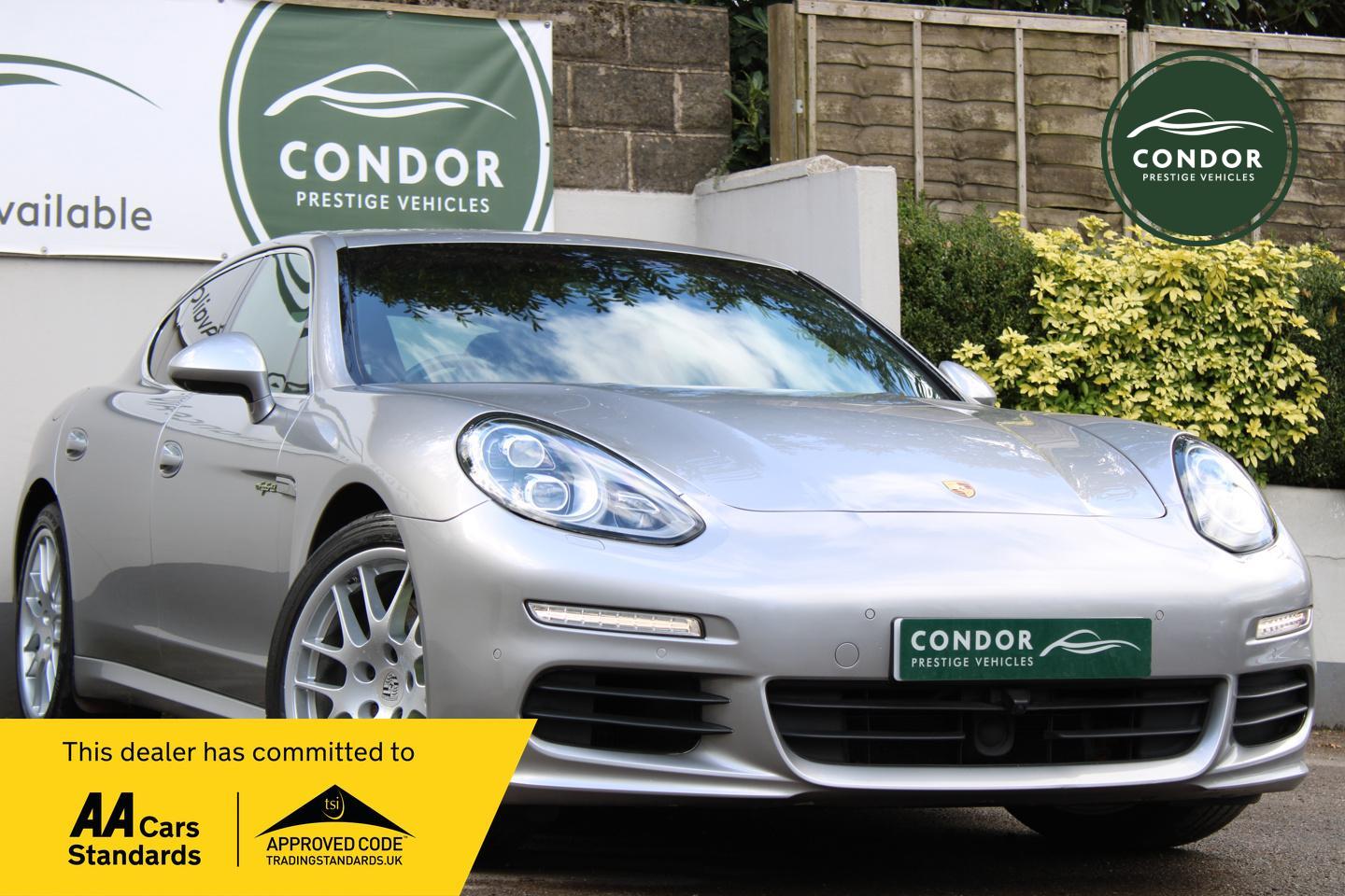 Porsche Panamera 3.0 V6 E-Hybrid S Hatchback 5dr Petrol Plug-in Hybrid TiptronicS Euro 5 (s/s) (416 ps)