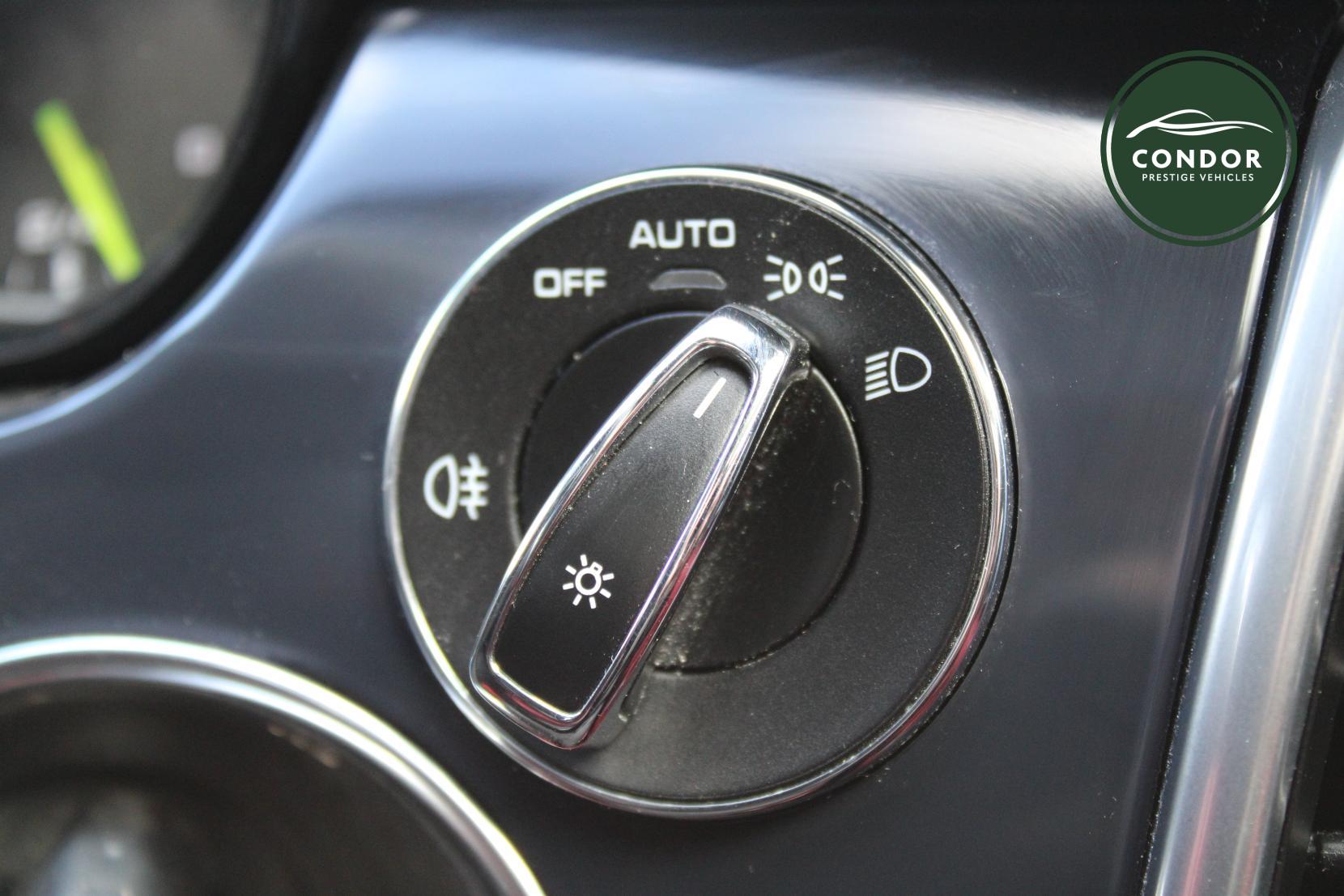 Porsche Panamera 3.0 V6 E-Hybrid S Hatchback 5dr Petrol Plug-in Hybrid TiptronicS Euro 5 (s/s) (416 ps)