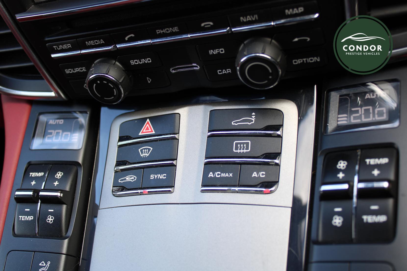 Porsche Panamera 3.0 V6 E-Hybrid S Hatchback 5dr Petrol Plug-in Hybrid TiptronicS Euro 5 (s/s) (416 ps)