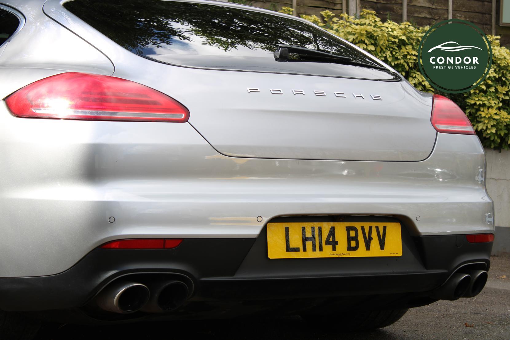 Porsche Panamera 3.0 V6 E-Hybrid S Hatchback 5dr Petrol Plug-in Hybrid TiptronicS Euro 5 (s/s) (416 ps)