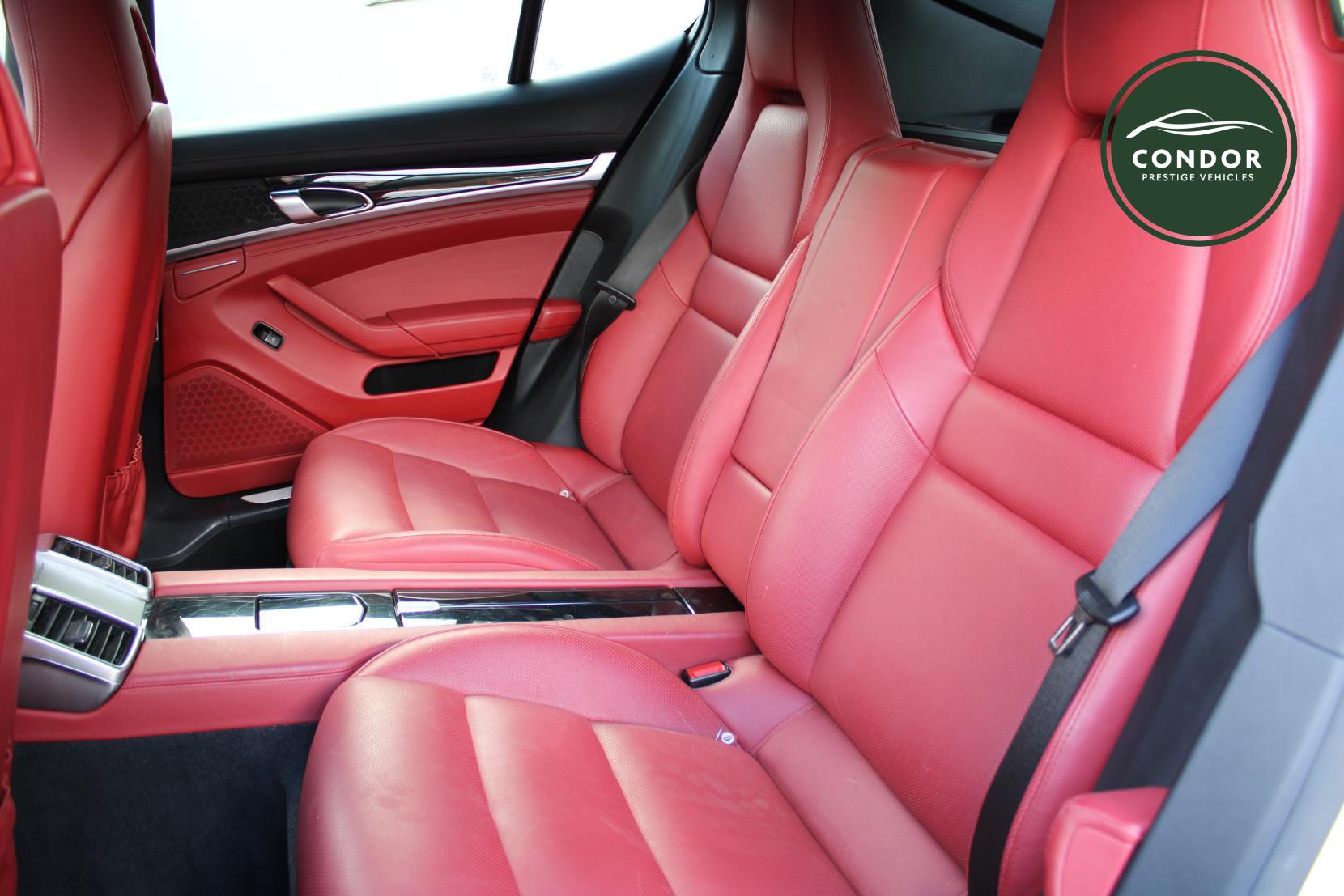 Porsche Panamera 3.0 V6 E-Hybrid S Hatchback 5dr Petrol Plug-in Hybrid TiptronicS Euro 5 (s/s) (416 ps)