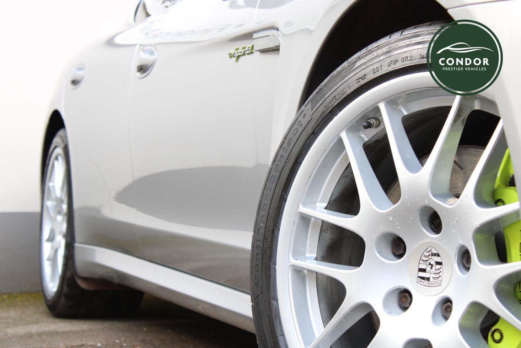 Porsche Panamera 3.0 V6 E-Hybrid S Hatchback 5dr Petrol Plug-in Hybrid TiptronicS Euro 5 (s/s) (416 ps)