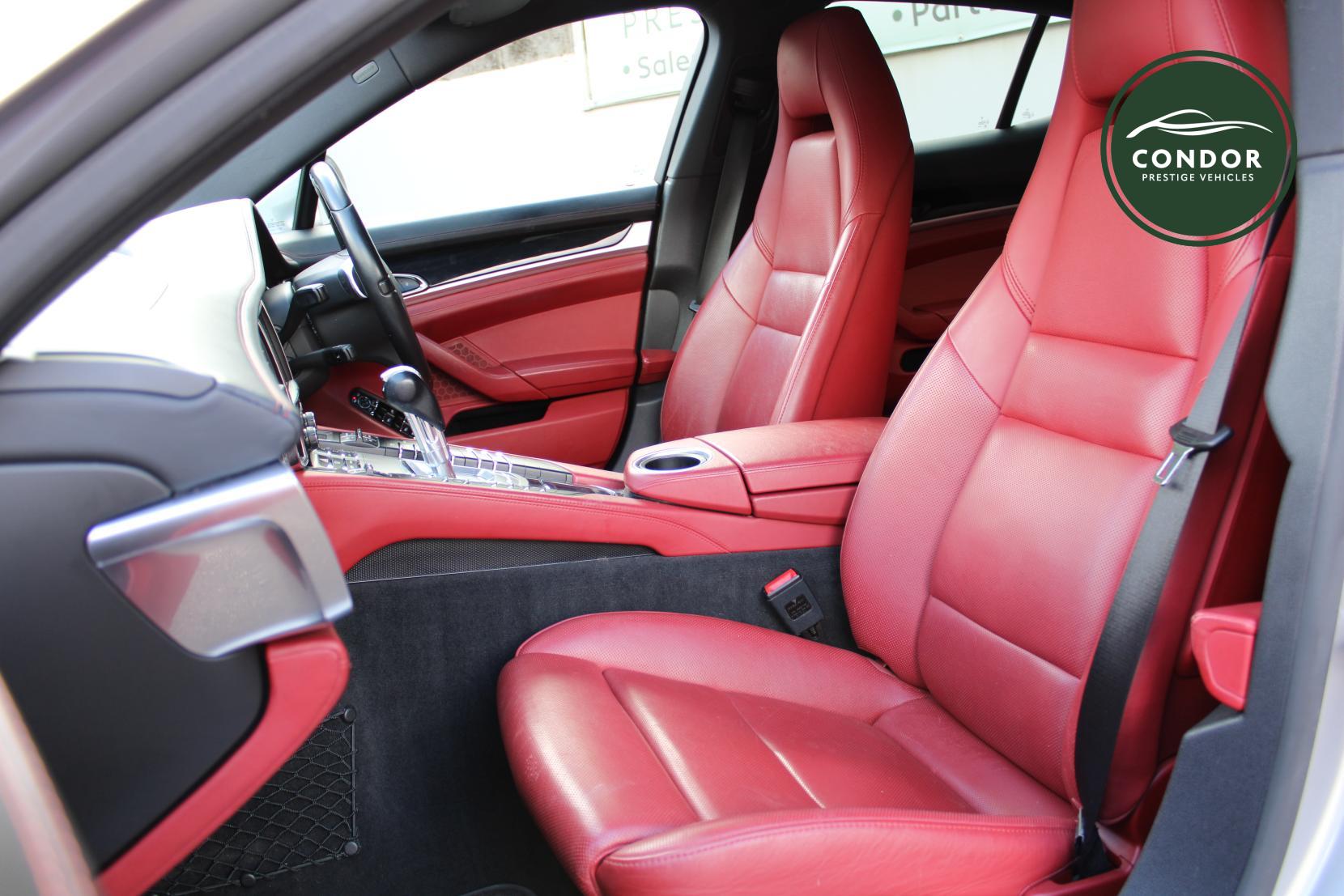 Porsche Panamera 3.0 V6 E-Hybrid S Hatchback 5dr Petrol Plug-in Hybrid TiptronicS Euro 5 (s/s) (416 ps)