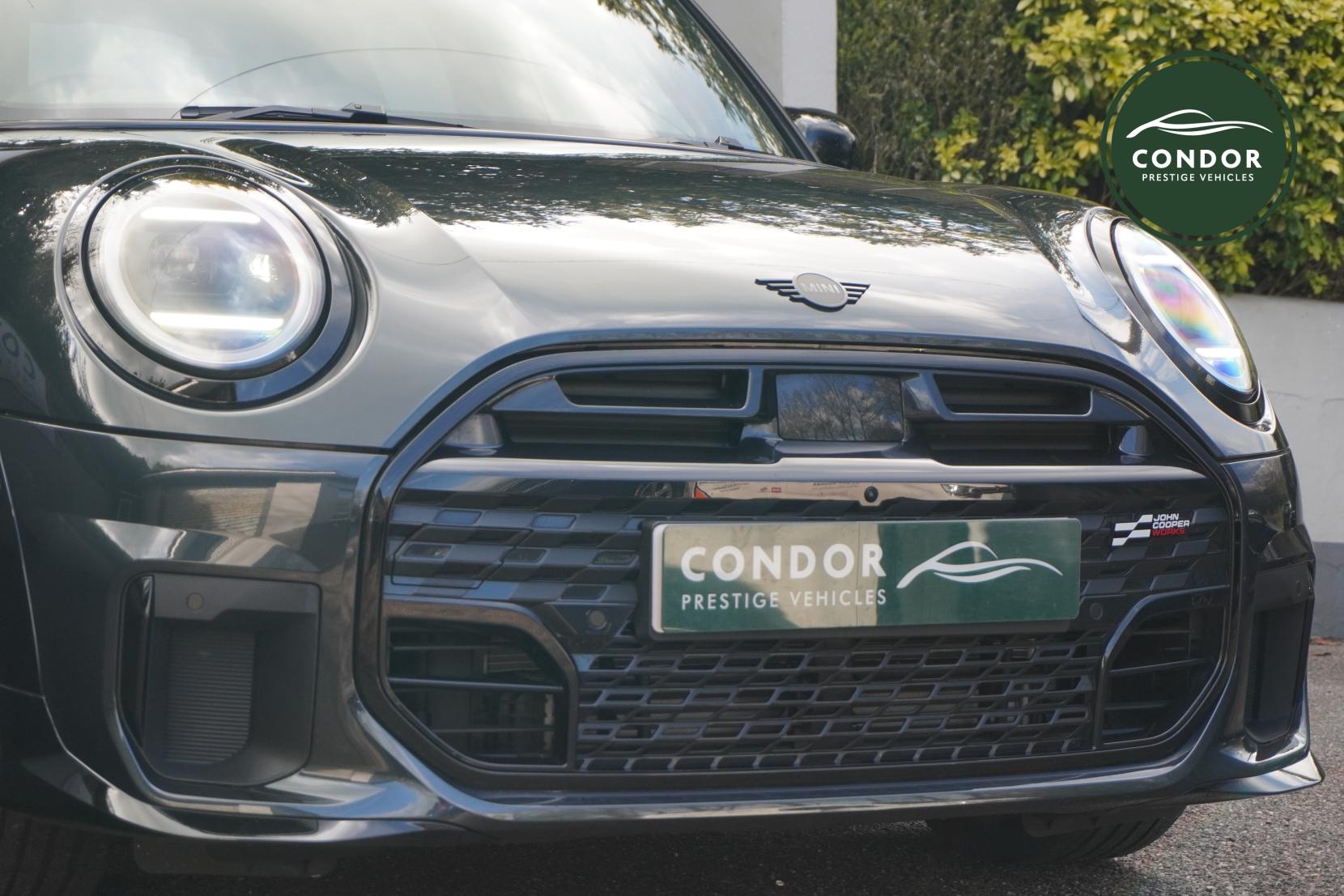 MINI Cooper 2.0S Sport Hatchback 5dr Petrol Steptronic Euro 6 (s/s) (204 ps)