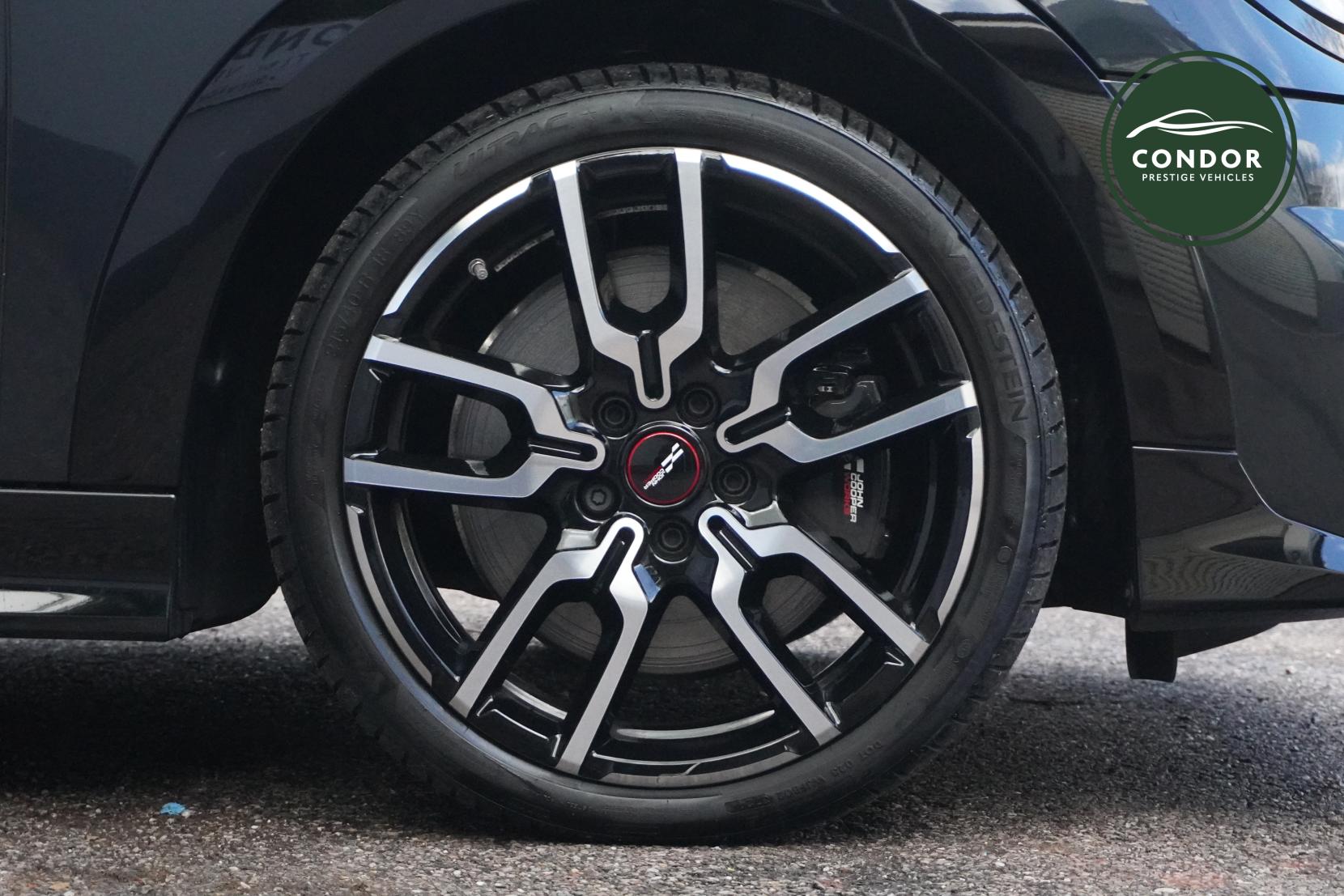 MINI Cooper 2.0S Sport Hatchback 5dr Petrol Steptronic Euro 6 (s/s) (204 ps)