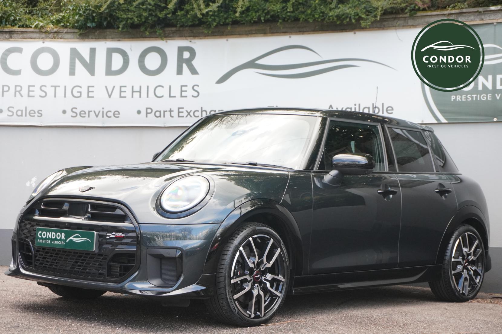 MINI Cooper 2.0S Sport Hatchback 5dr Petrol Steptronic Euro 6 (s/s) (204 ps)