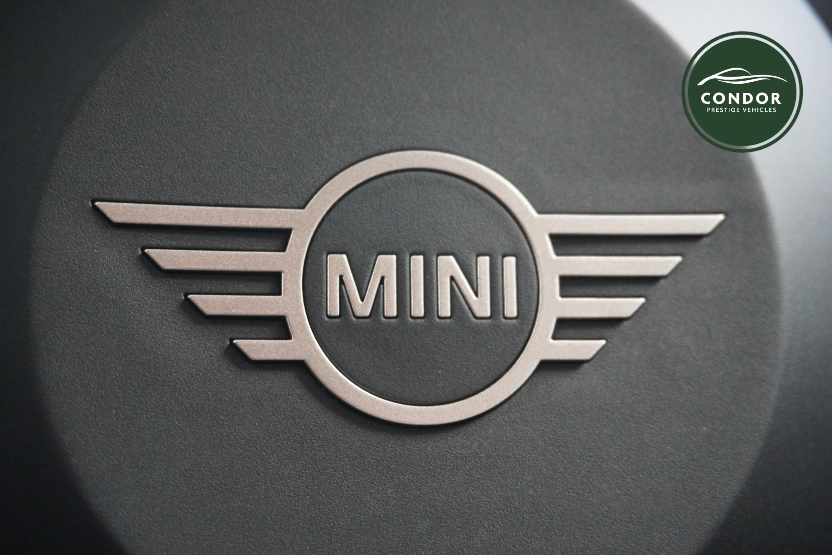 MINI Cooper 2.0S Sport Hatchback 5dr Petrol Steptronic Euro 6 (s/s) (204 ps)