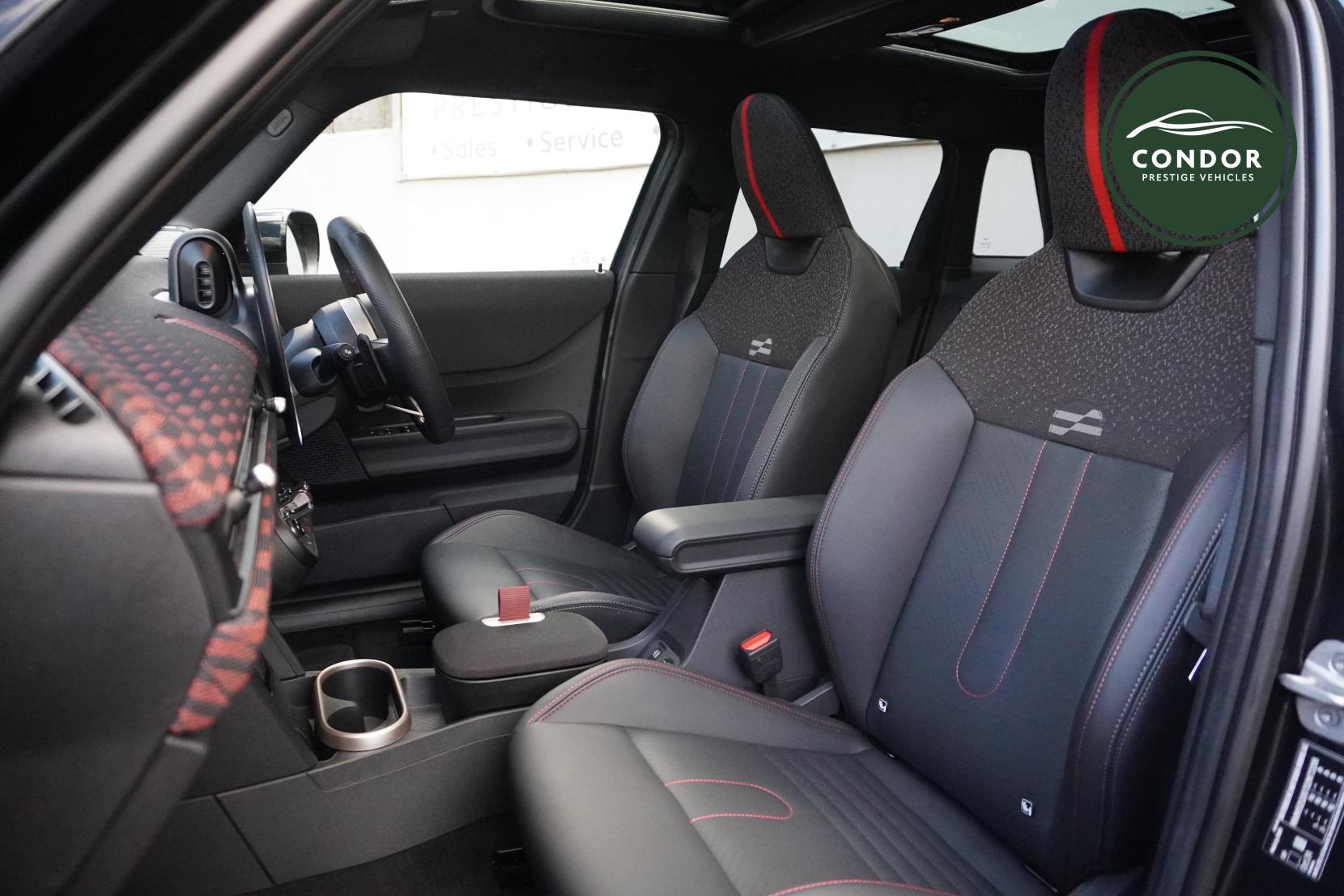 MINI Cooper 2.0S Sport Hatchback 5dr Petrol Steptronic Euro 6 (s/s) (204 ps)