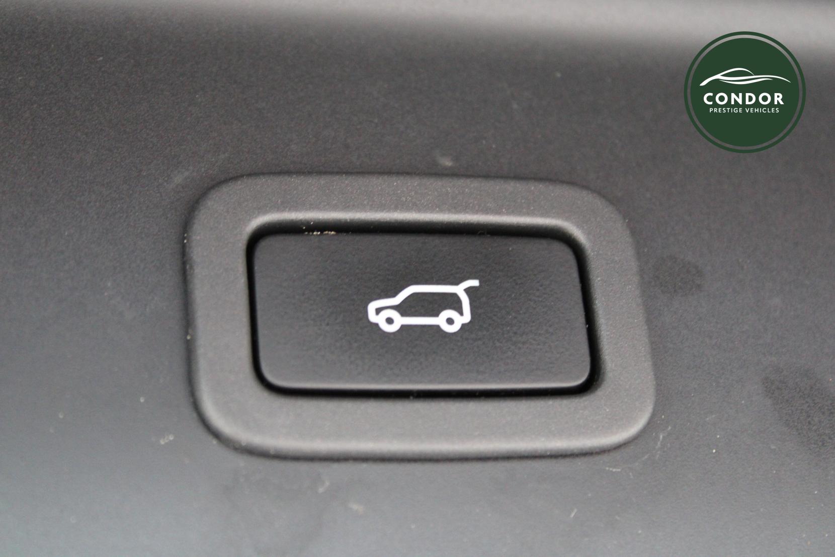 Land Rover Range Rover 4.4 SD V8 Autobiography SUV 5dr Diesel Auto 4WD Euro 5 (339 ps)