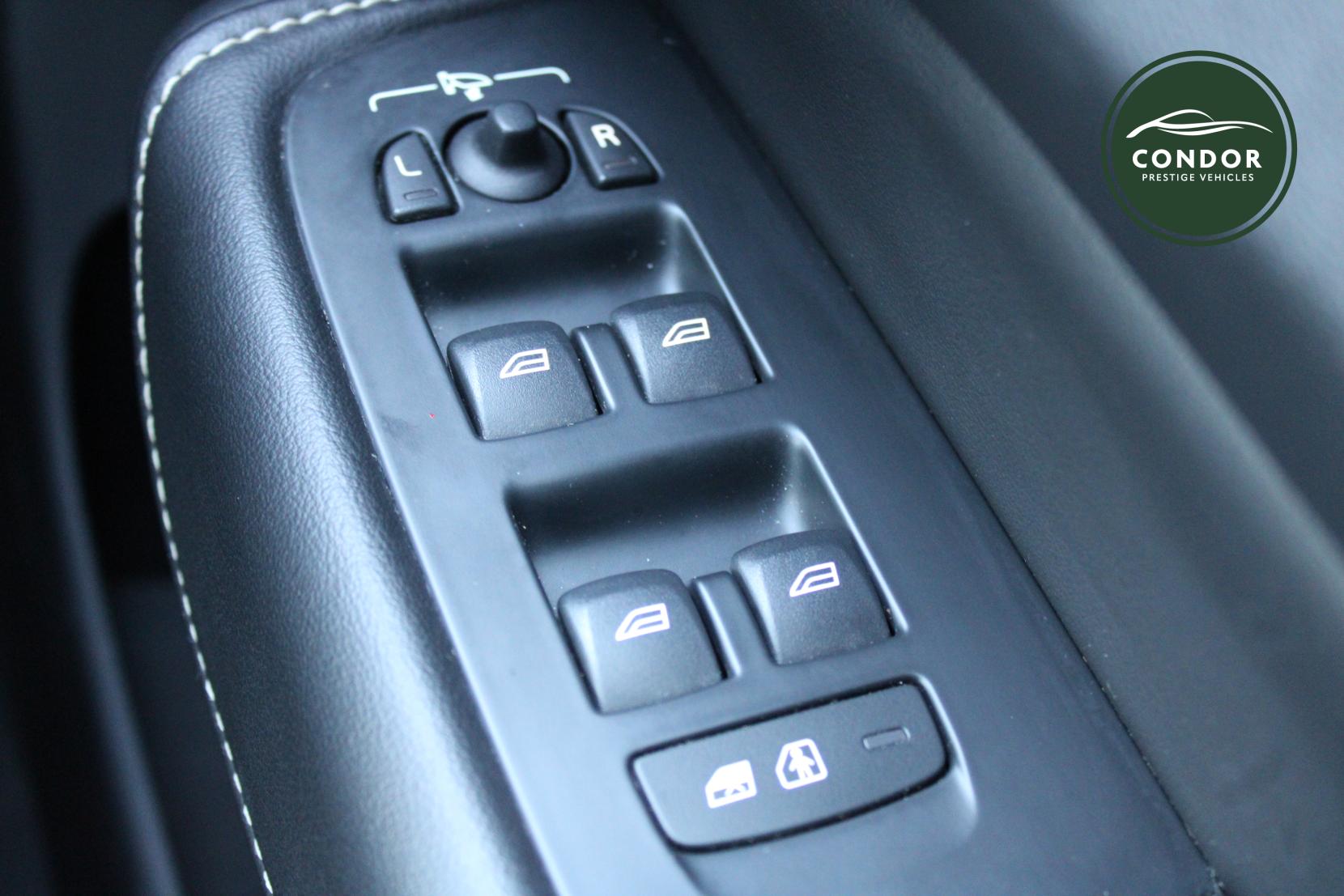 Volvo XC60 2.0 D4 R-Design SUV 5dr Diesel Auto AWD Euro 6 (s/s) (190 ps)