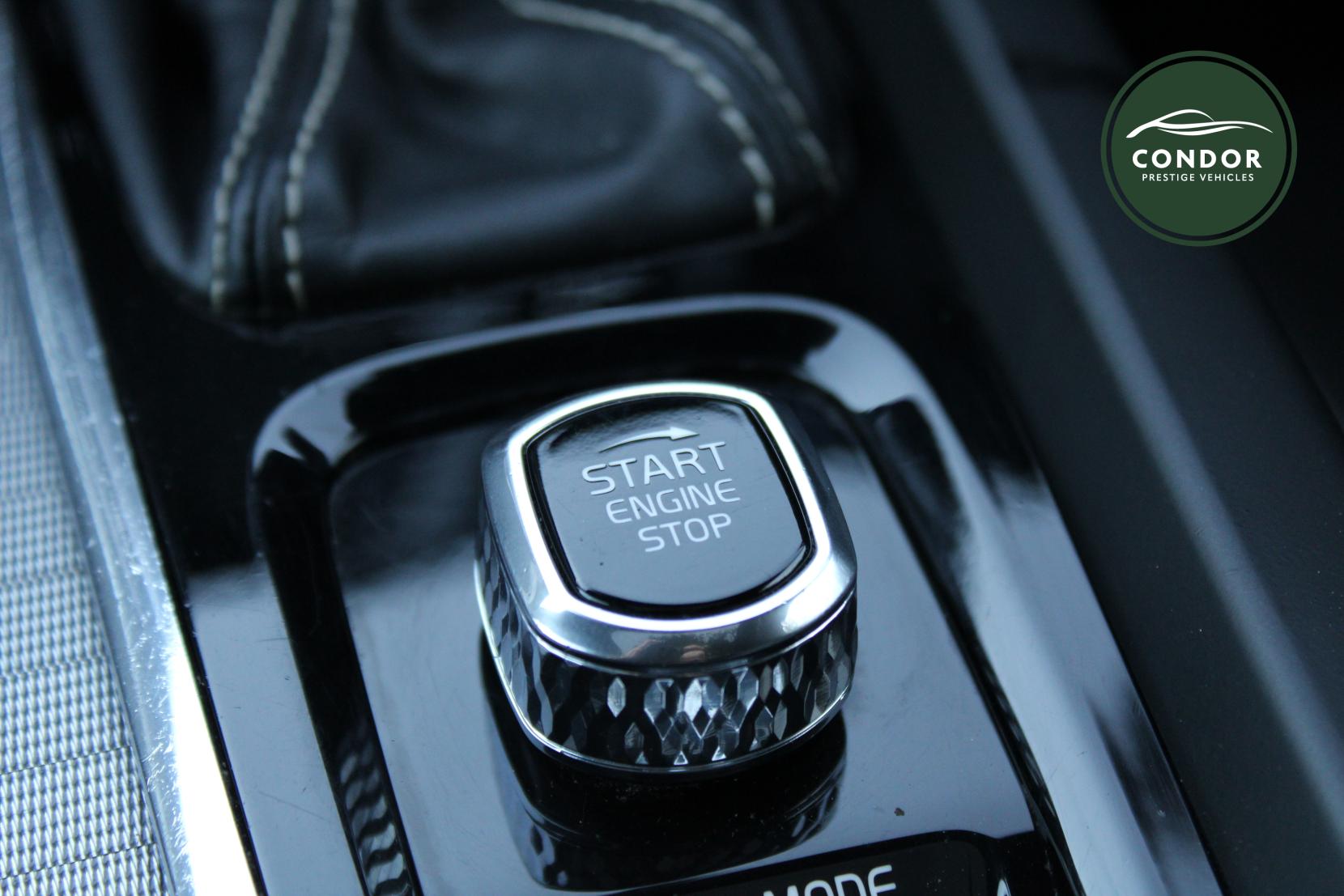 Volvo XC60 2.0 D4 R-Design SUV 5dr Diesel Auto AWD Euro 6 (s/s) (190 ps)