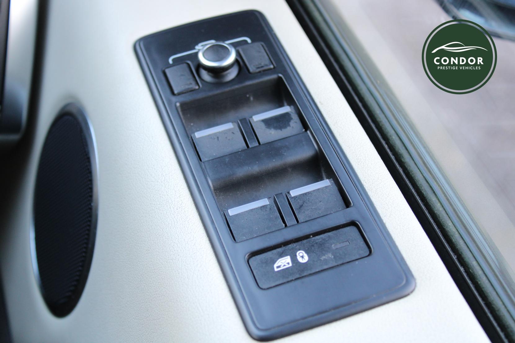 Land Rover Range Rover Sport 3.0 SD V6 HSE SUV 5dr Diesel Auto 4WD Euro 5 (s/s) (292 ps)