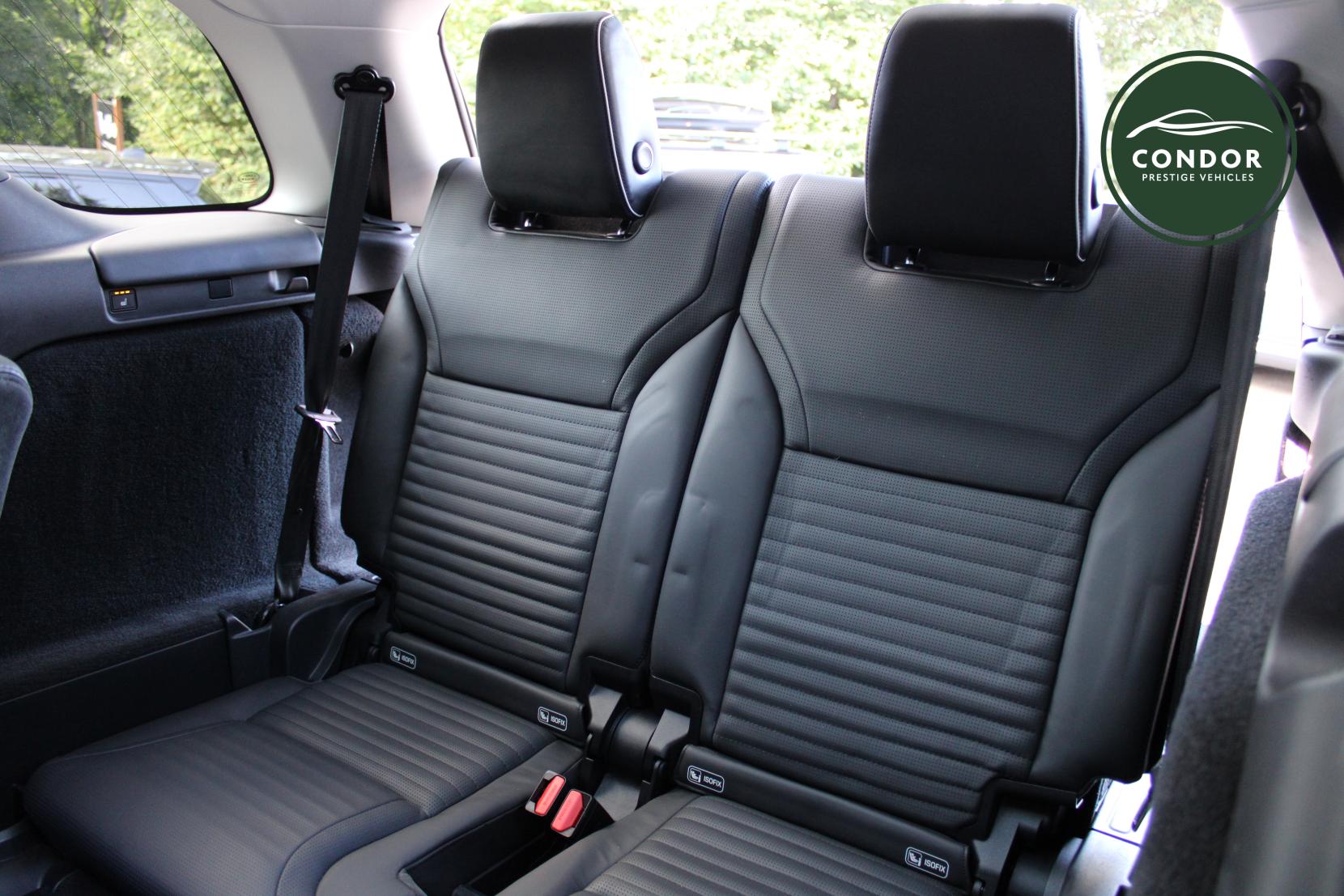 Land Rover Discovery 3.0 Si6 V6 HSE Luxury SUV 5dr Petrol Auto 4WD Euro 6 (s/s) (340 ps)