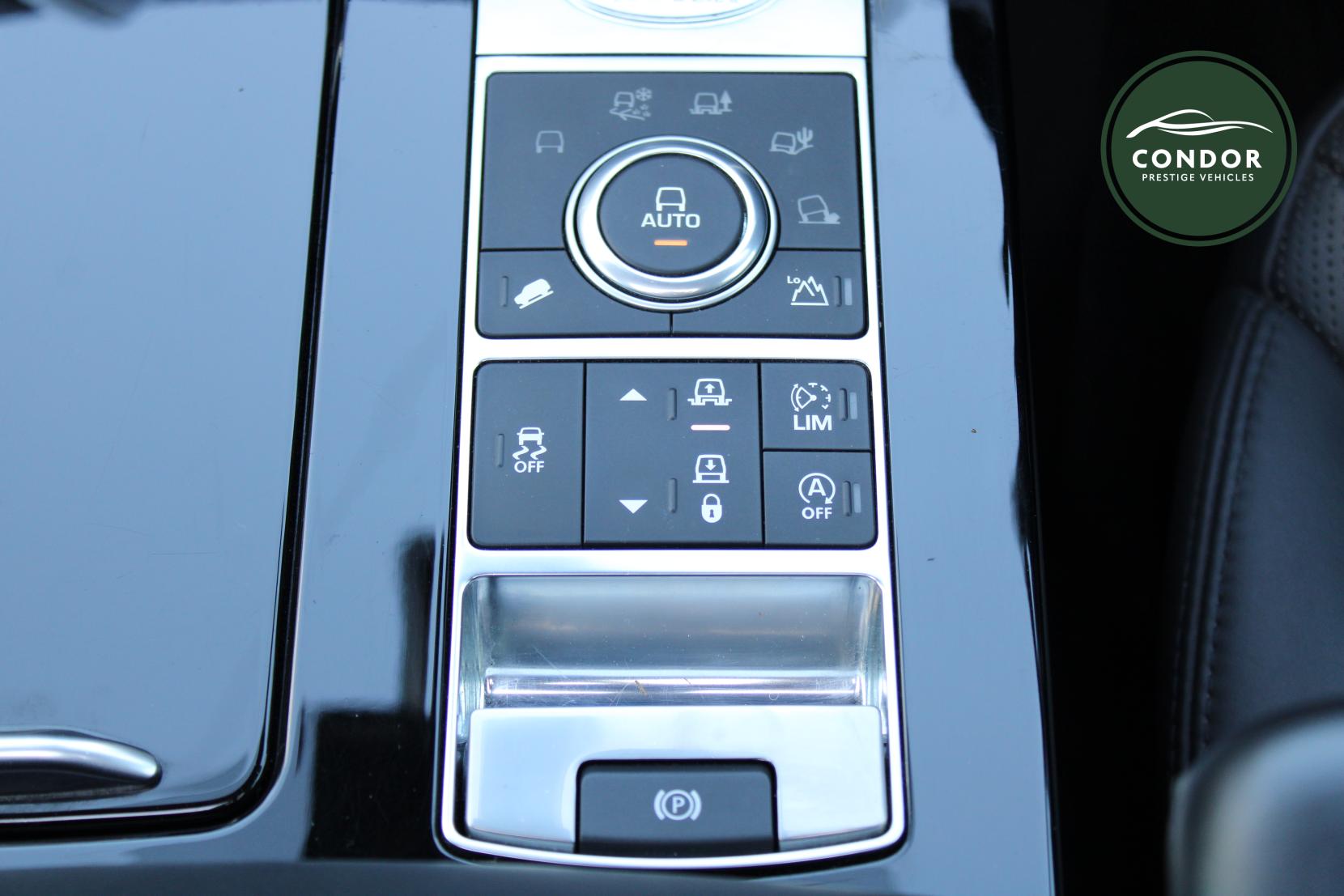 Land Rover Discovery 3.0 Si6 V6 HSE Luxury SUV 5dr Petrol Auto 4WD Euro 6 (s/s) (340 ps)